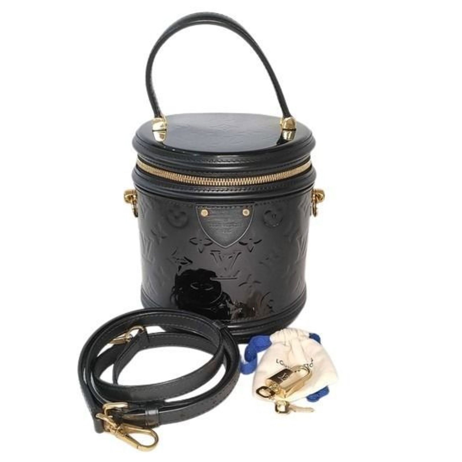 Patent leather Louis Vuitton Handbag Shoulder Bag Vanity: Patent leather Louis Vuitton Handbag Shoulder Bag Vanity Patent leather Louis Vuitton Handbag Shoulder Bag Vanity is a sleek and sophisticated accessory from the renowned French fashion house. Made fr