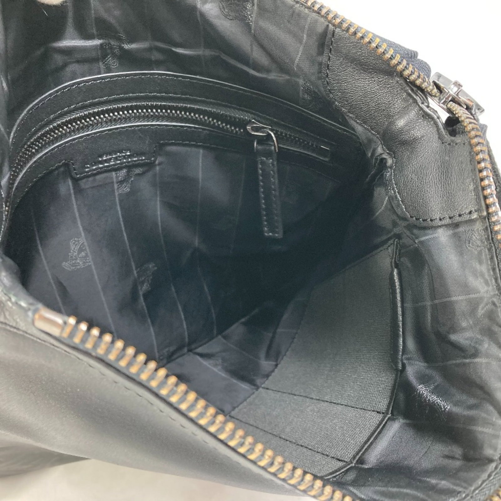 Shoulder Bag Leather Versace - 17