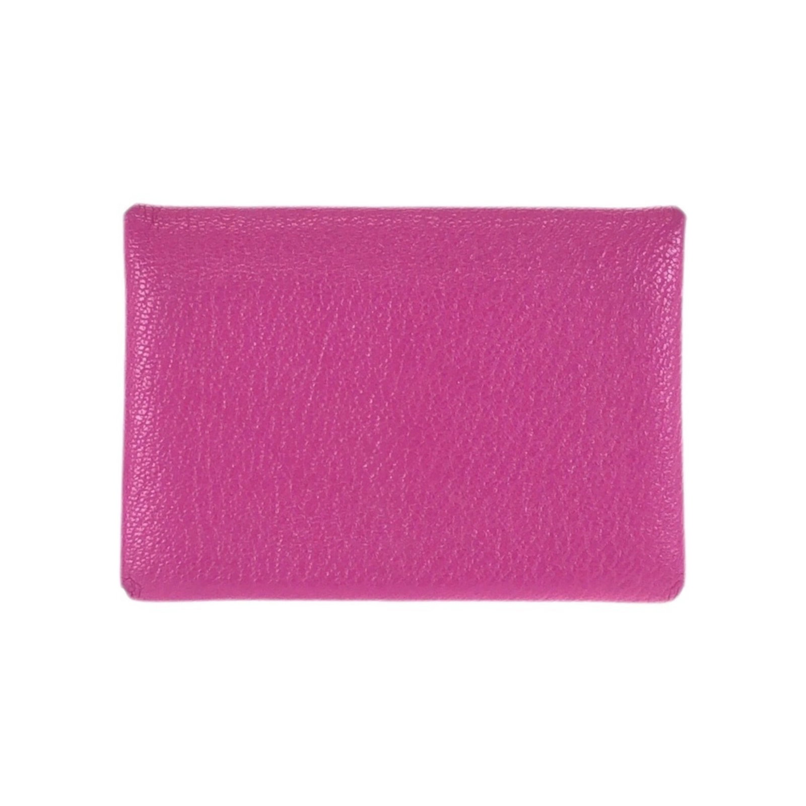 Chevre leather card case by Hermes: Chevre leather card case by Hermes Chevre leather card case by Hermes, a stylish and elegant accessory in rose purple. Made from high-quality chevre leather, this compact card case measures 7cm x 10.5
