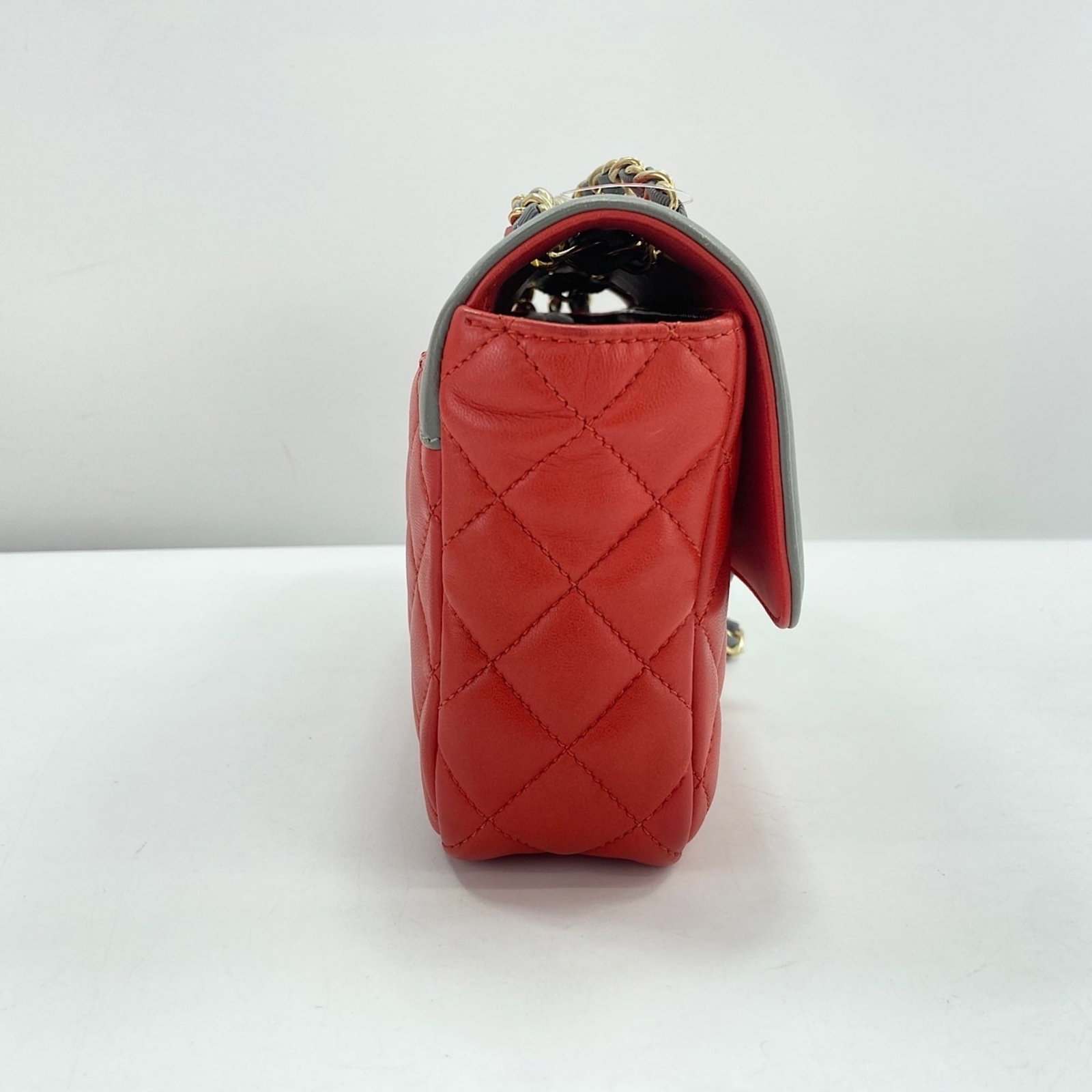 Shoulder Bag by Chanel - 4