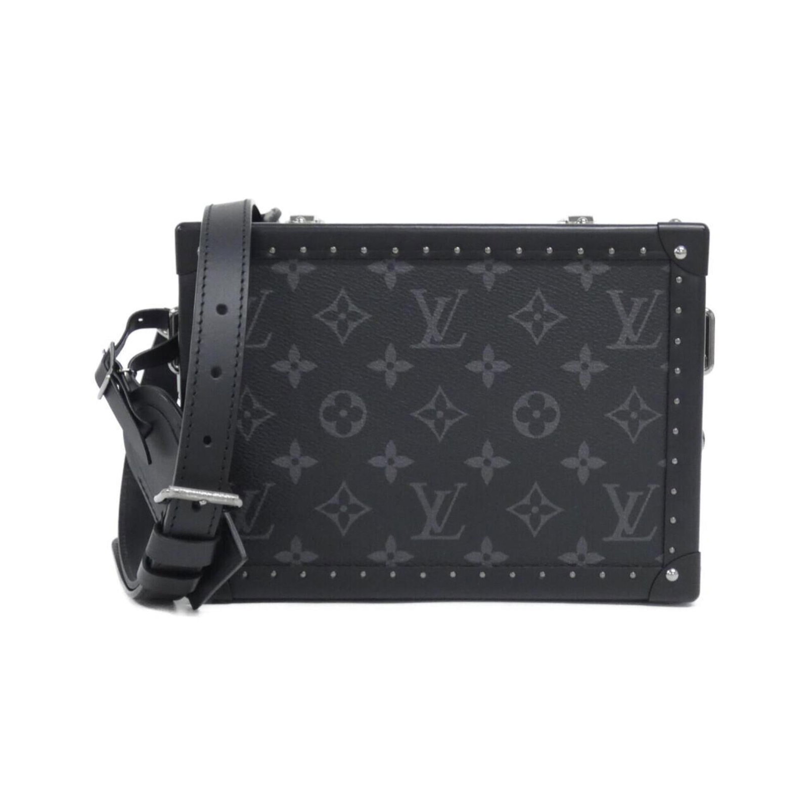 Canvas Coated Louis Vuitton Bag Shoulder: Canvas Coated Louis Vuitton Bag Shoulder Canvas Coated Louis Vuitton Bag Shoulder in Black with Silver Hardware. This shoulder bag features coated canvas material and measures 22cm x 8cm x 3.14cm. The
