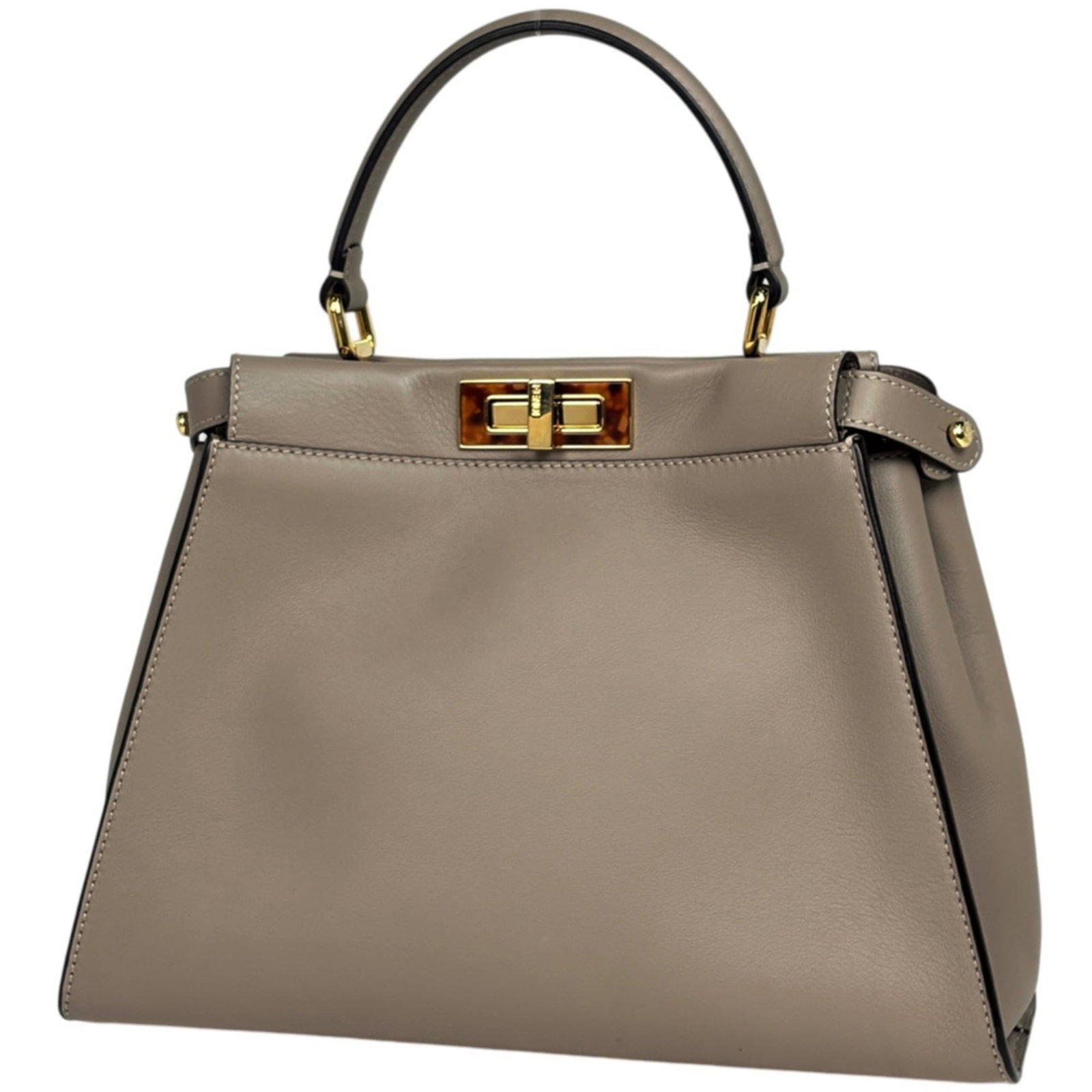 Handbag Leather Fendi: Handbag Leather Fendi Beige Fendi handbag made from leather, measuring 25cm x 34cm x 12.5cm. The bag features a classic design with a signature, though the signature is not specified. The leather