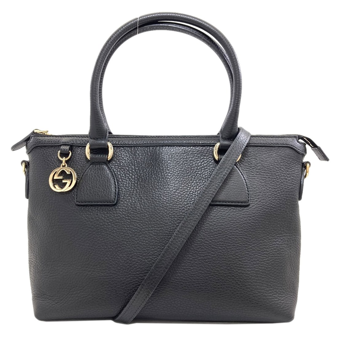 Gucci Handbag Calf Interlocking G 2Way 449659 Outlet: Gucci Handbag Calf Interlocking G 2Way 449659 Outlet Black calf interlocking G 2-way closure on this Gucci handbag. Made from high-quality calf material, it features a sleek and sophisticated design.