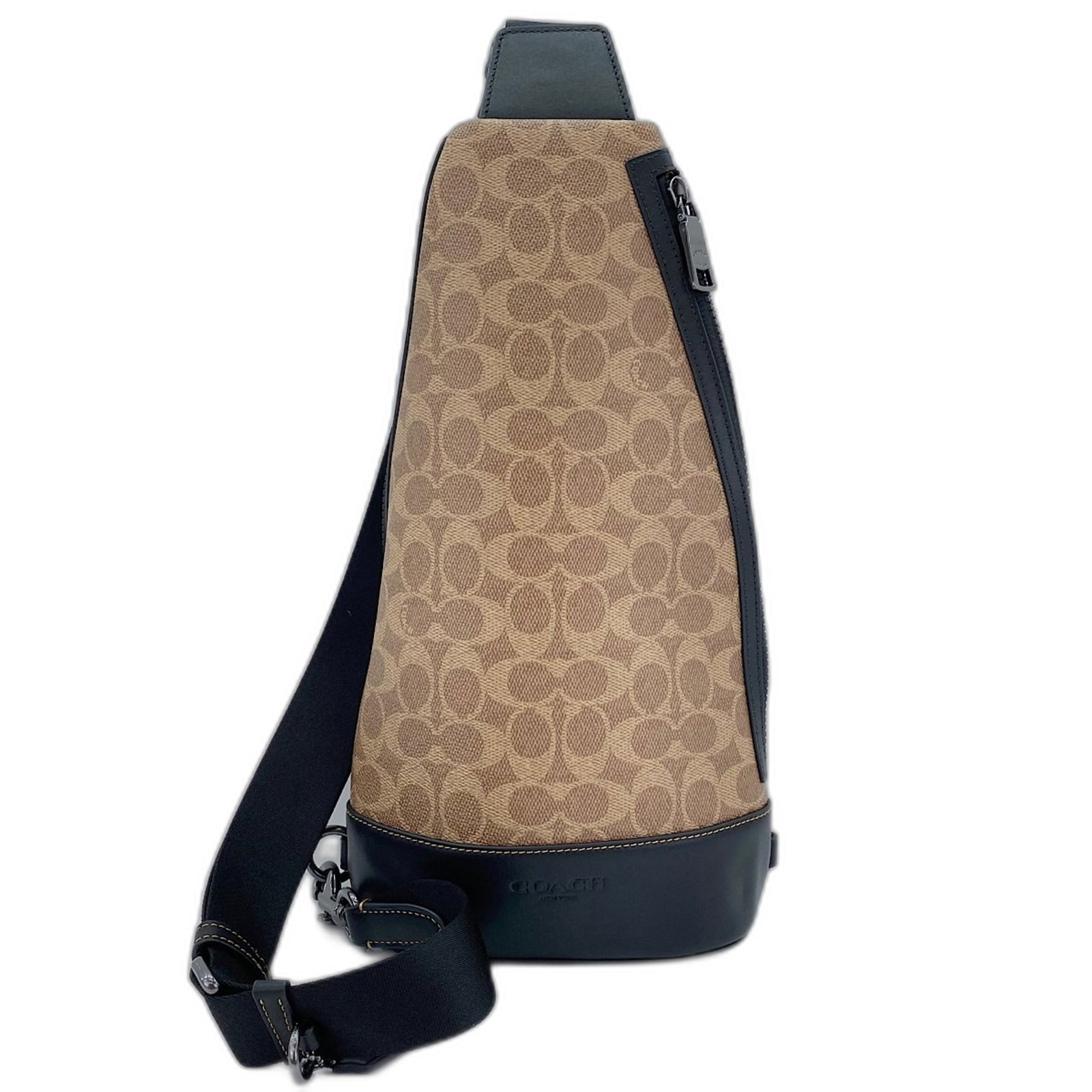 Coach sling bag: Coach sling bag Brown Coach sling bag with a compact 35cm x 19cm x 6cm size, perfect for carrying essentials in a stylish and versatile design. The bag's classic style and durable construction make