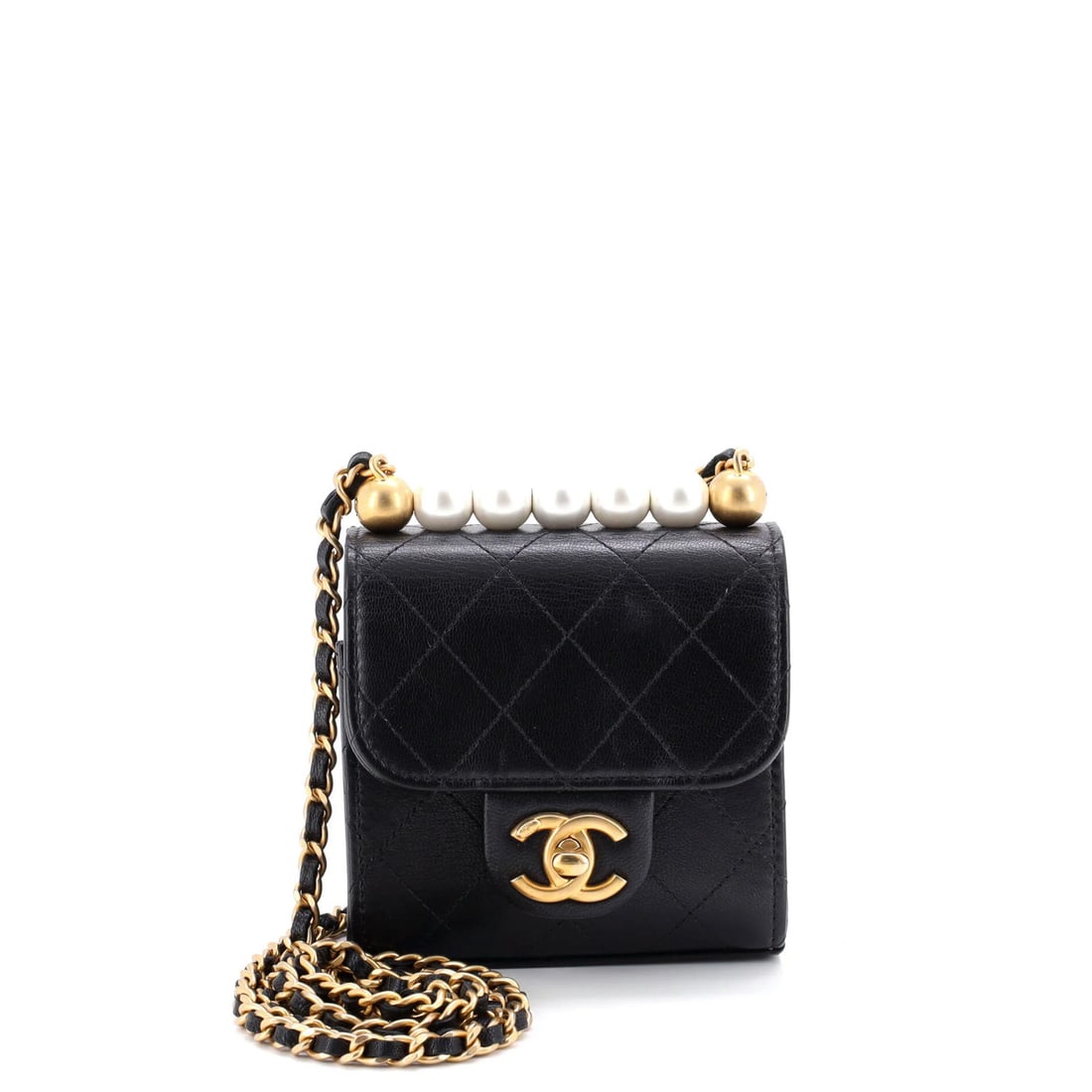 Chic Flap Clutch Pearls Quilted Goatskin Mini Chain Chanel: Chic Flap Clutch Pearls Quilted Goatskin Mini Chain Chanel Chic Flap Clutch Pearls Quilted Goatskin Mini Chain Chanel features faux pearl leather exterior with a quilted design, a classic black