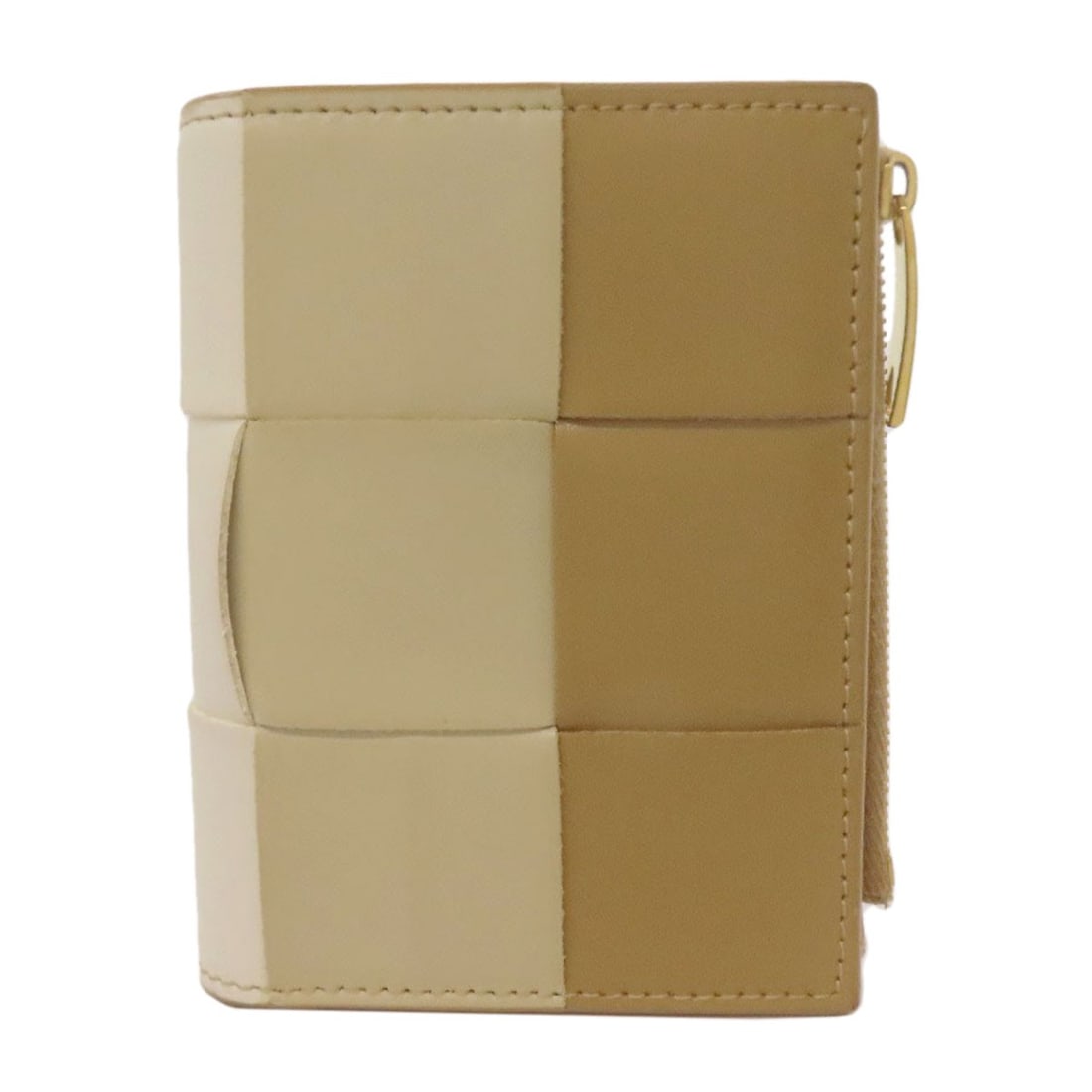 Bottega Veneta Cassette Bifold Wallet Bifold Wallet With Coin Pocket Calf: Bottega Veneta Cassette Bifold Wallet Bifold Wallet With Coin Pocket Calf Brown Calf Bifold Wallet with Coin Pocket from Bottega Veneta. This stylish wallet features a classic bifold design with a
