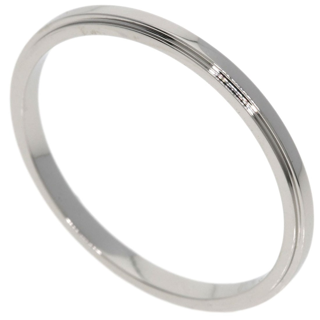 Pt950 Platinum Ring Cartier #55: Pt950 Platinum Ring Cartier #55 Pt950 Platinum Ring Cartier #55 is a sleek and sophisticated ring featuring a PT950 platinum construction, with a silver exterior color. This Cartier ring boasts a