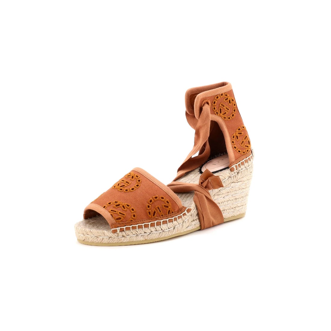 Damita Espadrilles Canvas Embroidered Interlocking Gucci Women's: Damita Espadrilles Canvas Embroidered Interlocking Gucci Women's Canvas Embroidered Interlocking Gucci Espadrilles in Brown. This excellent condition Gucci Women's Espadrilles feature a canvas
