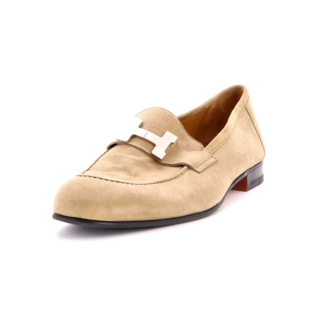 Men's Paris Loafers Suede: Men's Paris Loafers Suede Suede exterior and neutral color give these Men's Paris Loafers a sophisticated look. The shoes feature a neutral interior and palladium hardware, adding a touch of