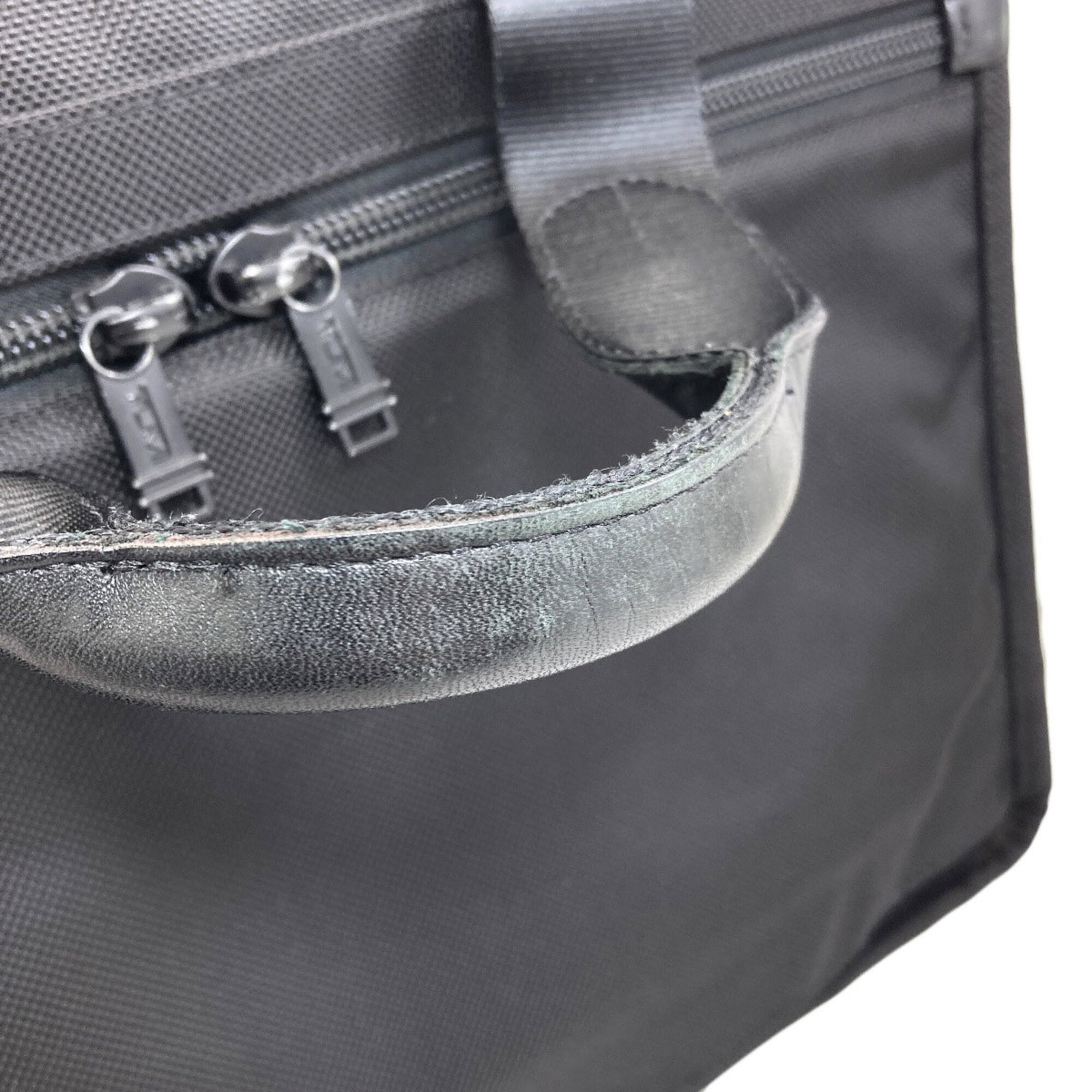 Nylon Briefcase Tumi - 16
