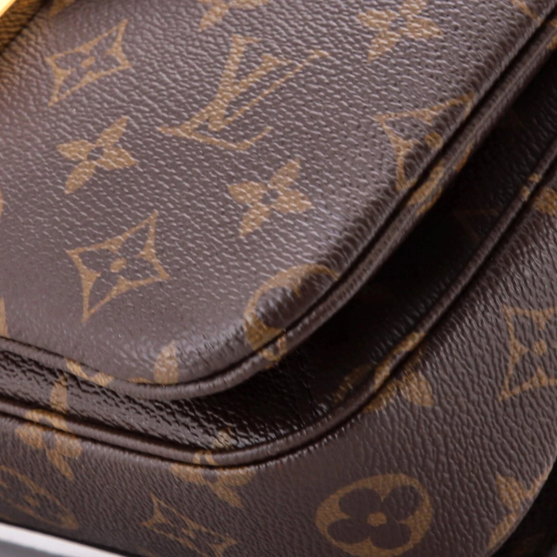 Canvas Monogram Pochette Louis Vuitton - 6