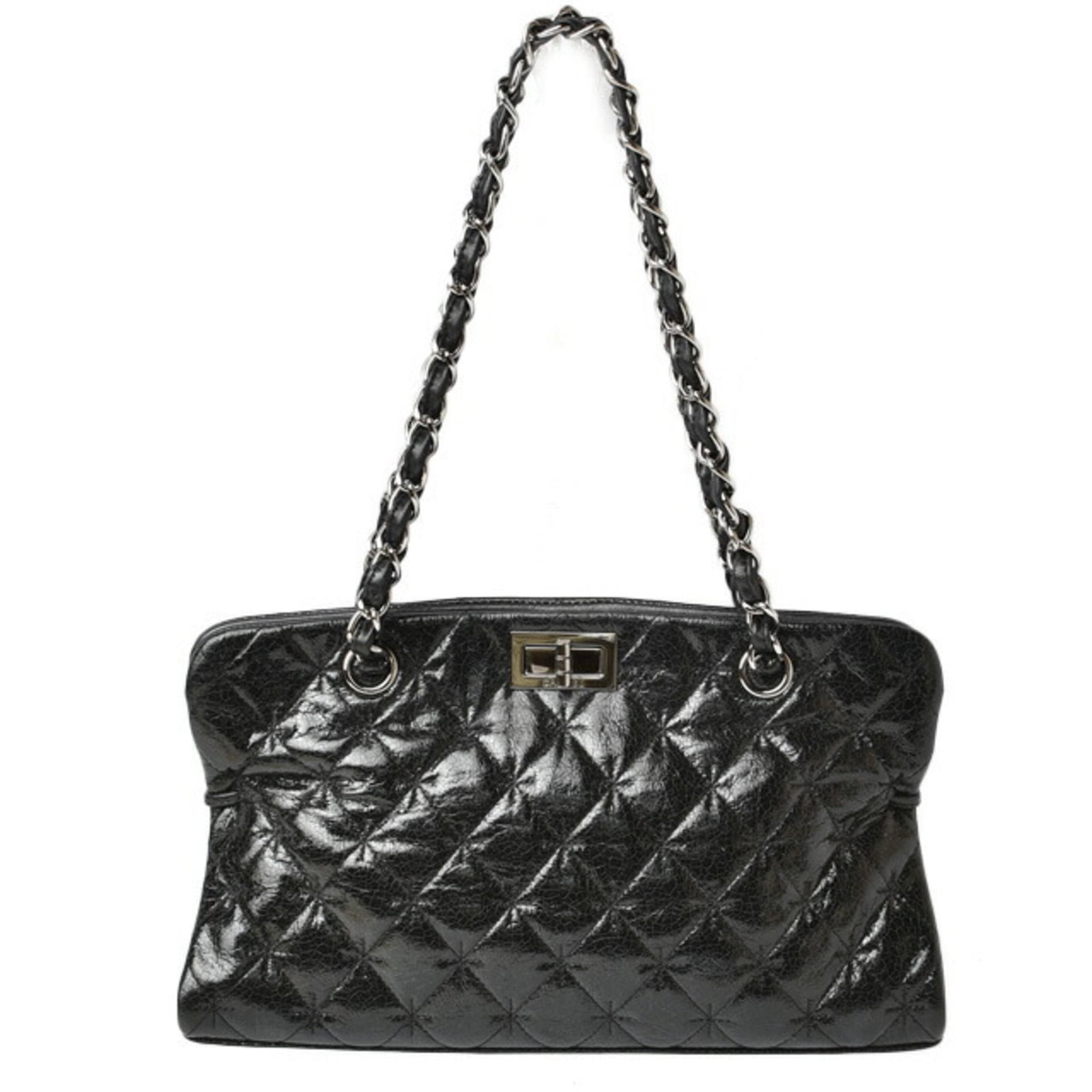 Patent Leather Bag Tote Chanel: Patent Leather Bag Tote Chanel Patent leather bag tote from Chanel, featuring a sleek black design with a durable 15.5cm x 39.5cm x 9cm size. Comes with a dust bag for added protection, making it a