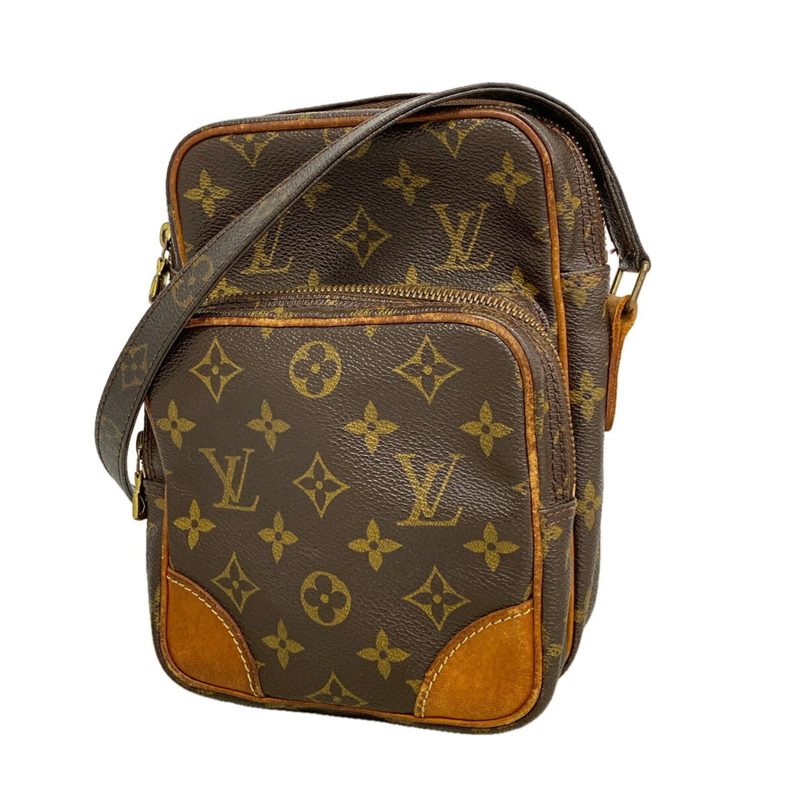 Shoulder Bag by Louis Vuitton: Shoulder Bag by Louis Vuitton Brown Louis Vuitton shoulder bag with classic design, measuring 21cm x 15cm x 8.5cm. The bag's signature monogram pattern adds a touch of timeless elegance, while its