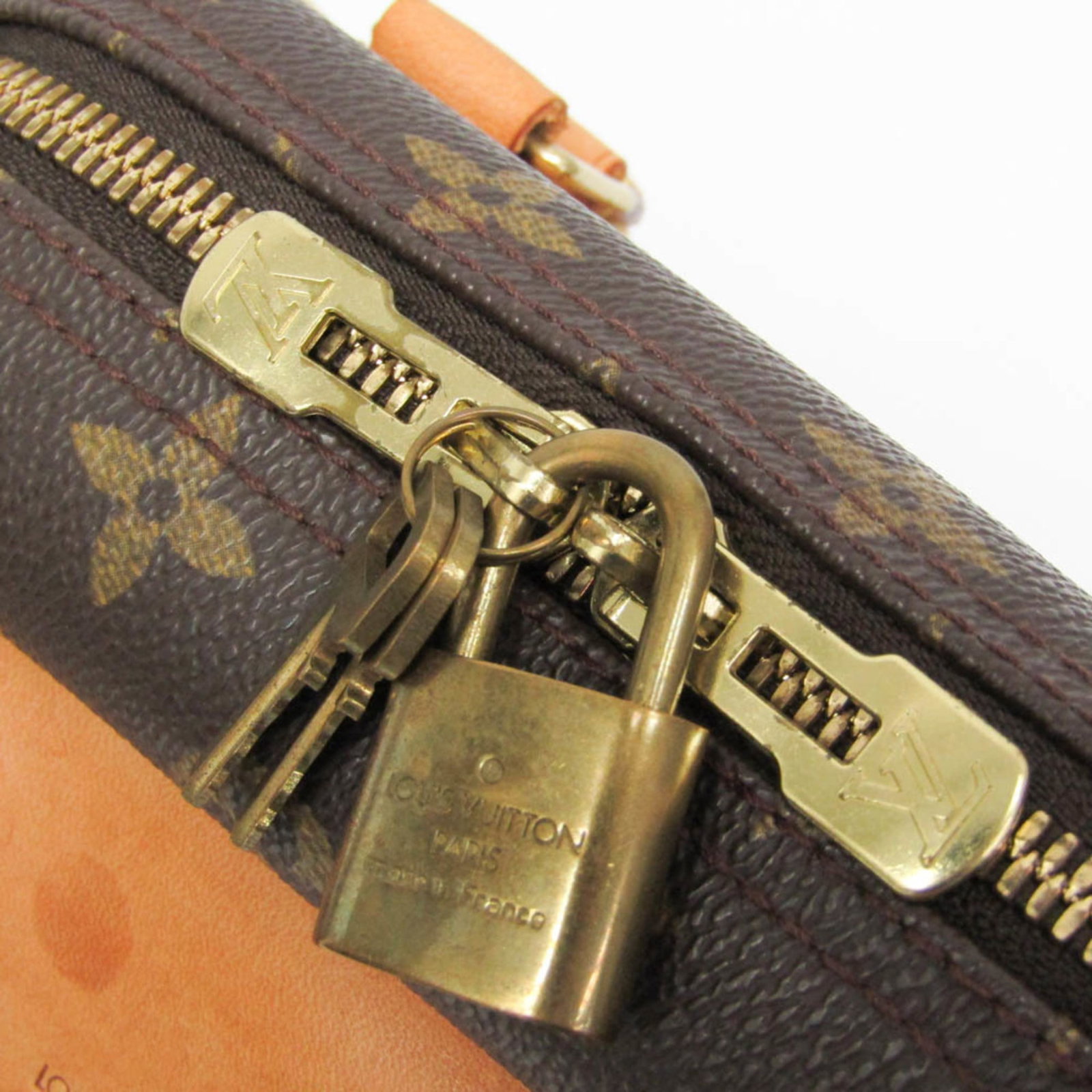 Louis Vuitton Monogram Handbag - 11