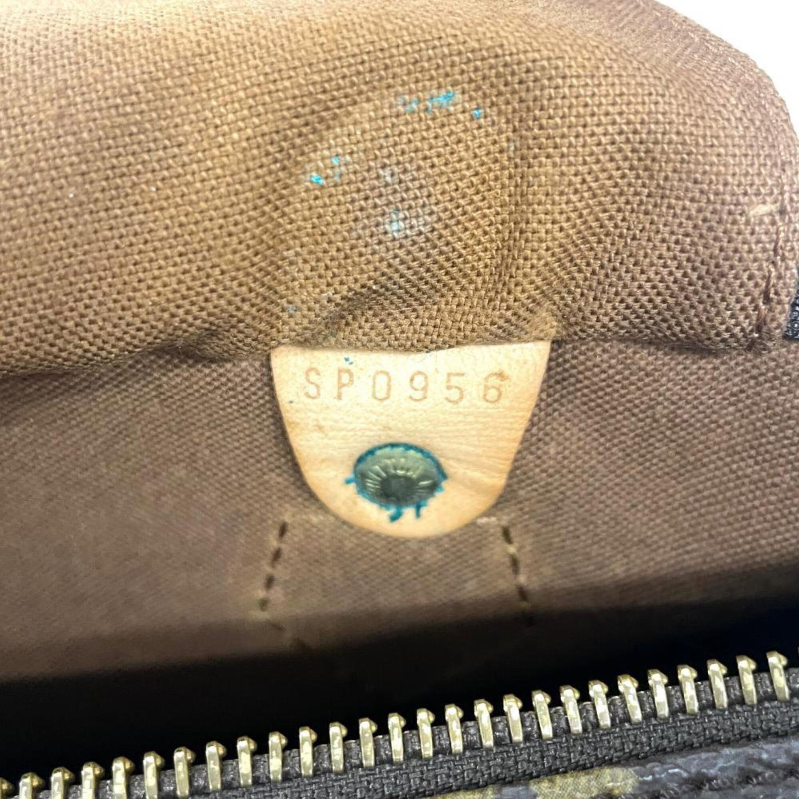 Louis Vuitton Monogram Handbag - 8