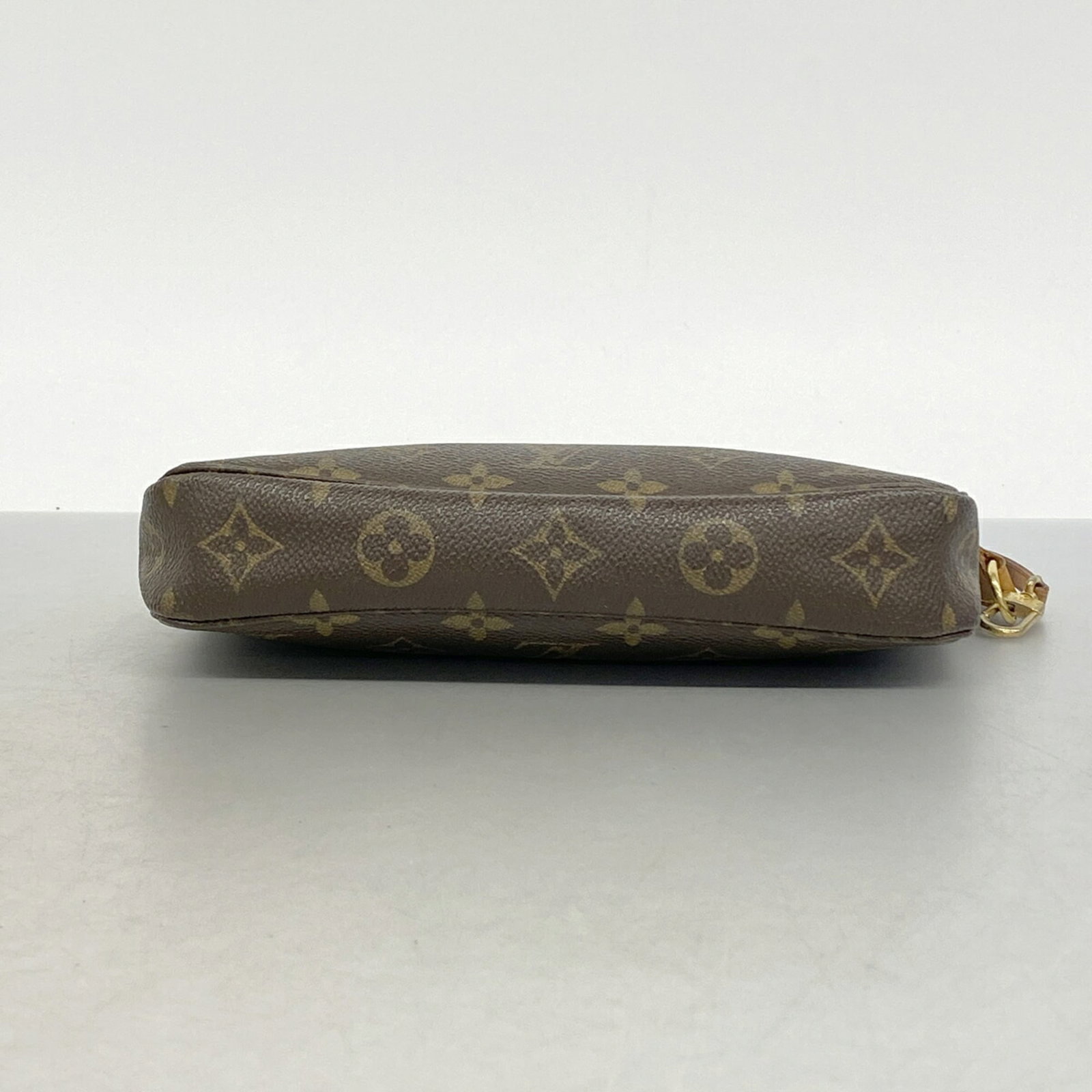 Louis Vuitton Pouch - 3