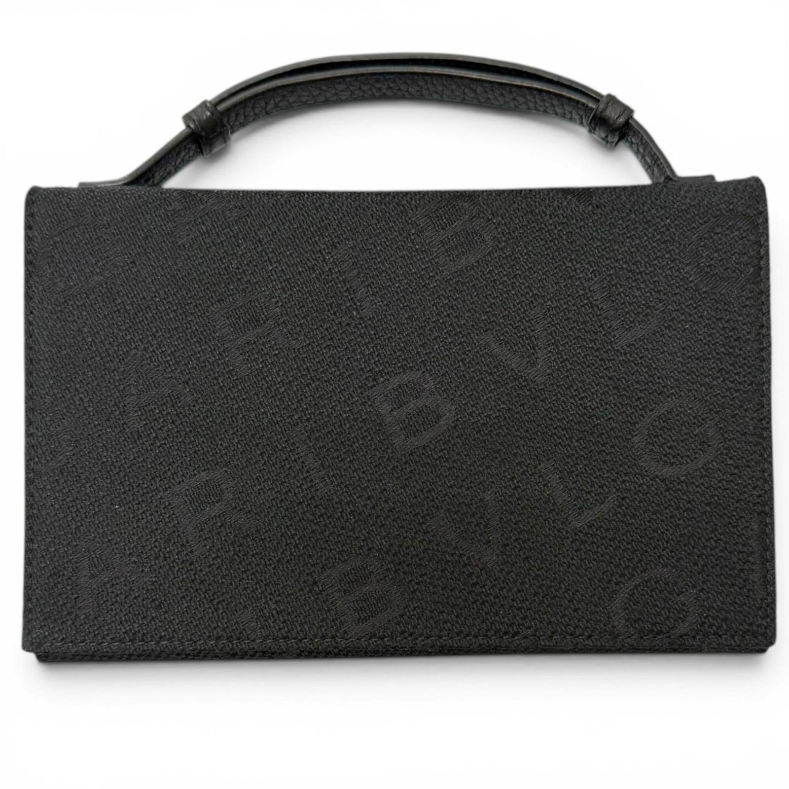 Canvas Leather Chain Wallet Shoulder: Canvas Leather Chain Wallet Shoulder Canvas Leather Chain Wallet Shoulder from Bvlgari, crafted with canvas and leather materials, features a sleek black design with a chain shoulder strap. The