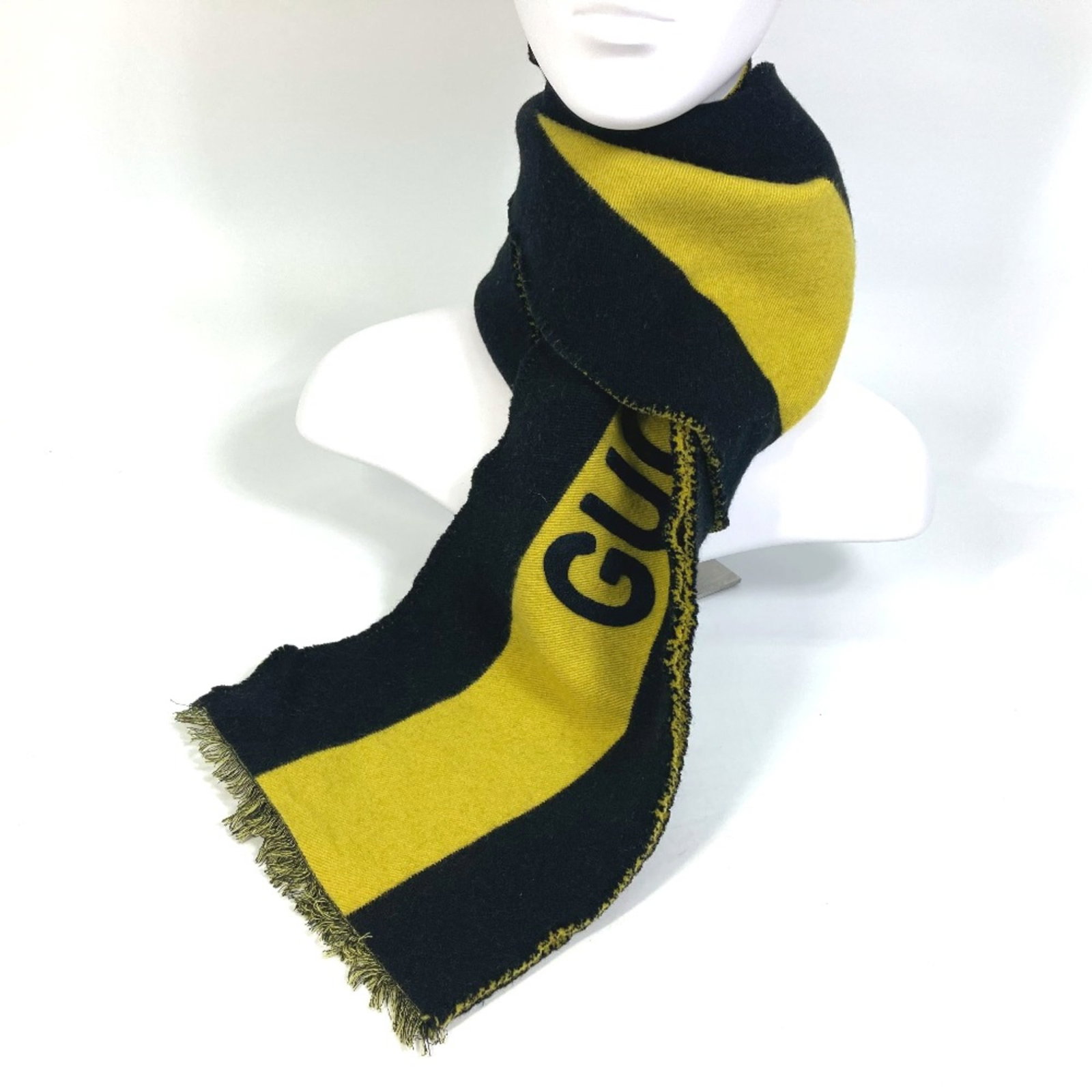 Stole Wool from Gucci - 9