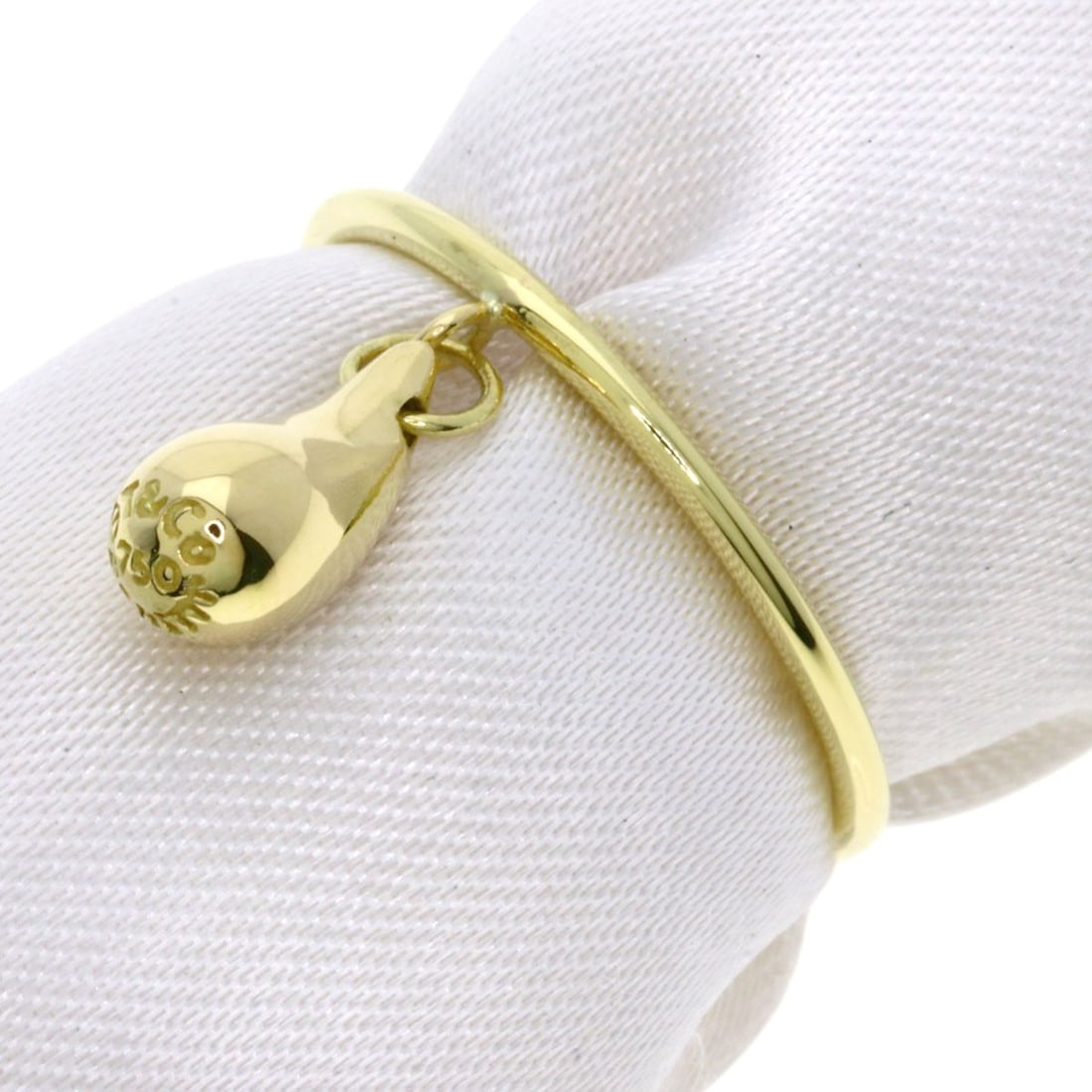 Tiffany Co Teardrop K18 Yellow Gold: Tiffany Co Teardrop K18 Yellow Gold Tiffany Co Teardrop K18 Yellow Gold is a stunning ring featuring 18K yellow gold construction. This piece boasts a teardrop design, showcasing the beauty of K18 yel