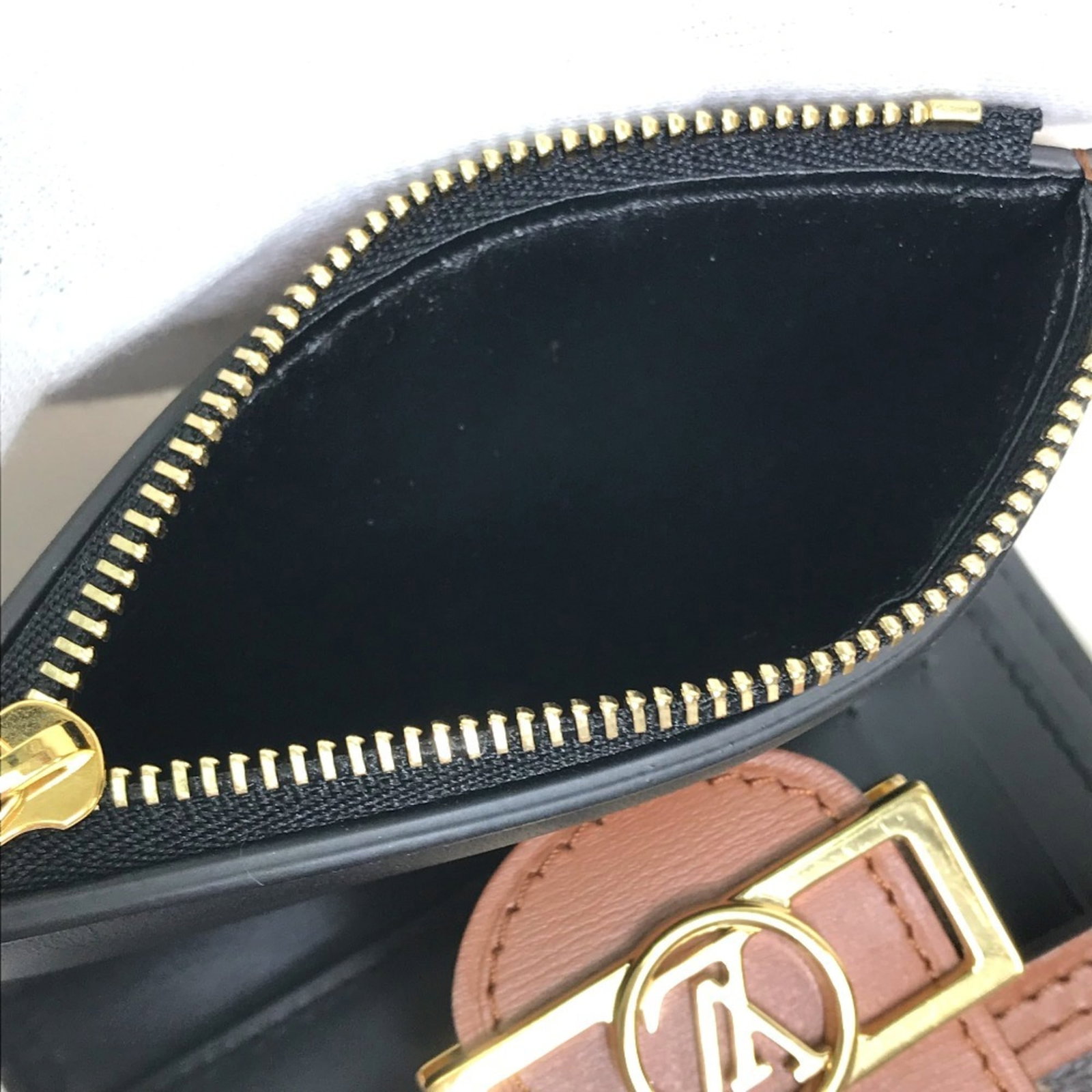 Monogram Reverse Wallet Louis Vuitton (Tri-Fold) - 12