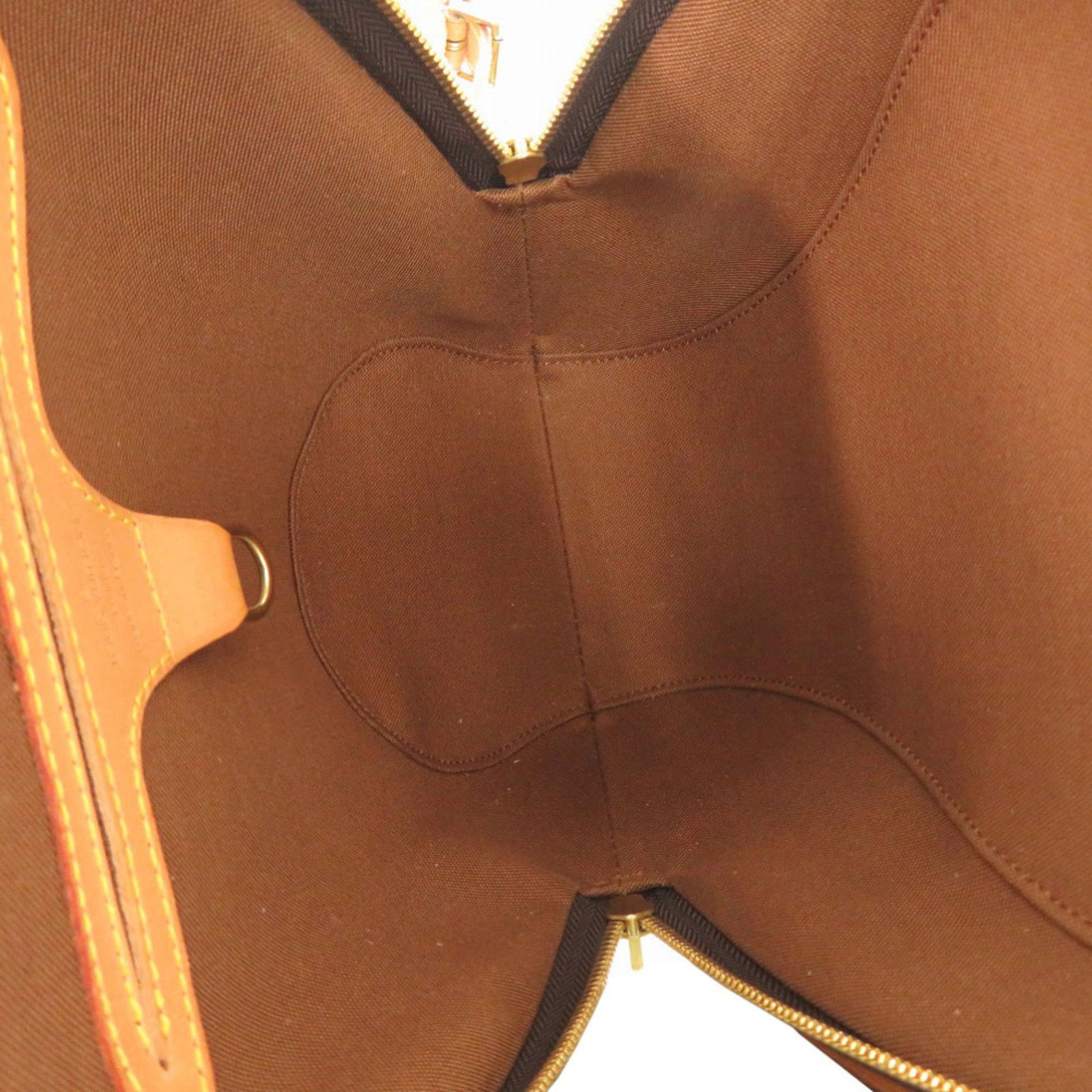 Louis Vuitton Monogram Handbag - 6