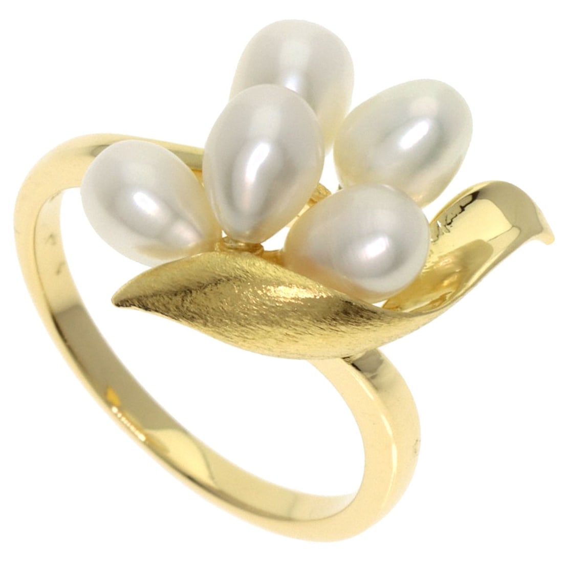 K18 Yellow Gold Pearl Ring Mikimoto: K18 Yellow Gold Pearl Ring Mikimoto K18 Yellow Gold Pearl Ring Mikimoto boasts a stunning gold metal exterior and a beautiful pearl main stone, showcasing the exceptional craftsmanship of Mikimoto. Th