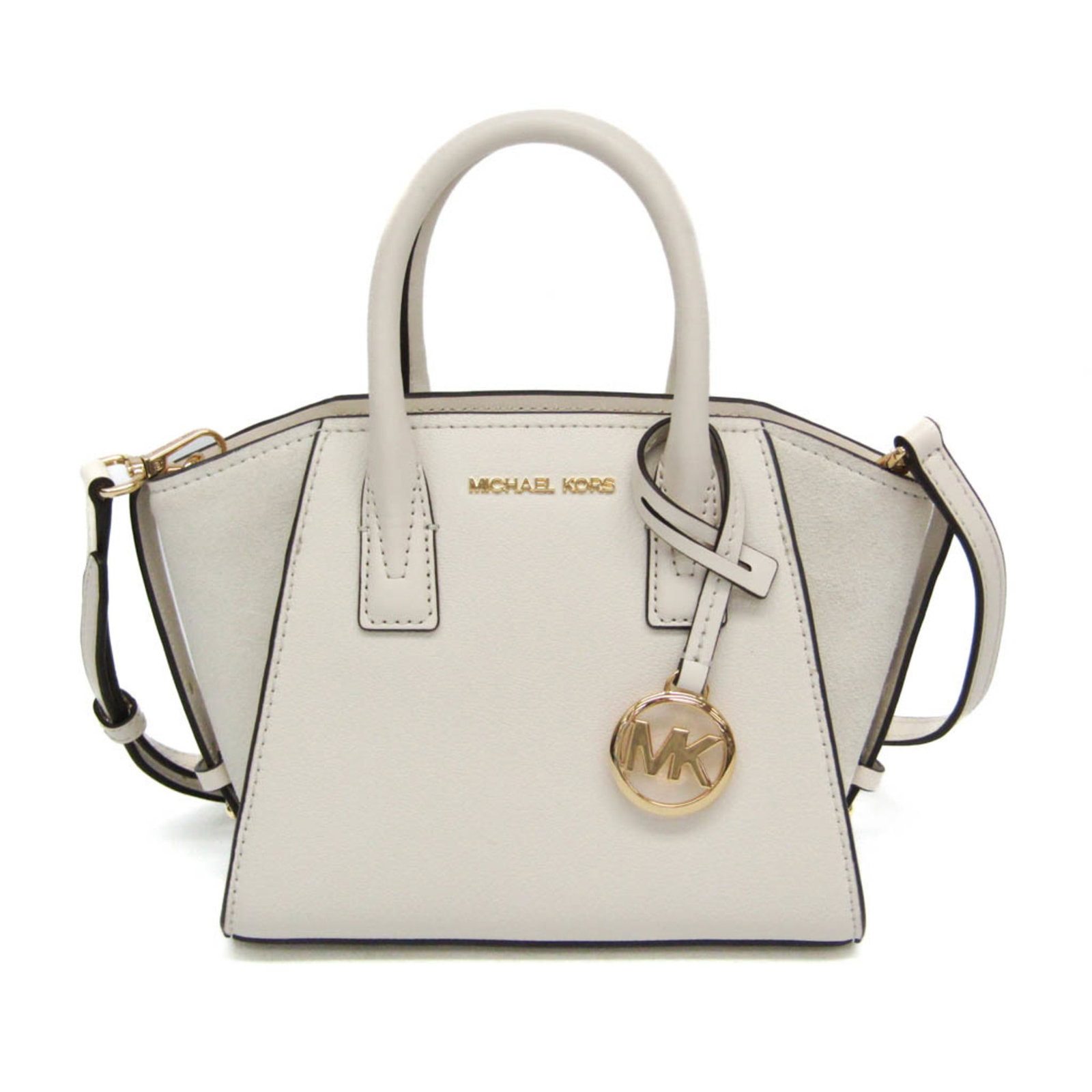 Michael Kors Leather Handbag Shoulder Bag: Michael Kors Leather Handbag Shoulder Bag This Michael Kors leather shoulder bag features a sleek off-white design with a zipper closure and open pocket. Measuring 15.5cm x 18cm x 8cm, it has a