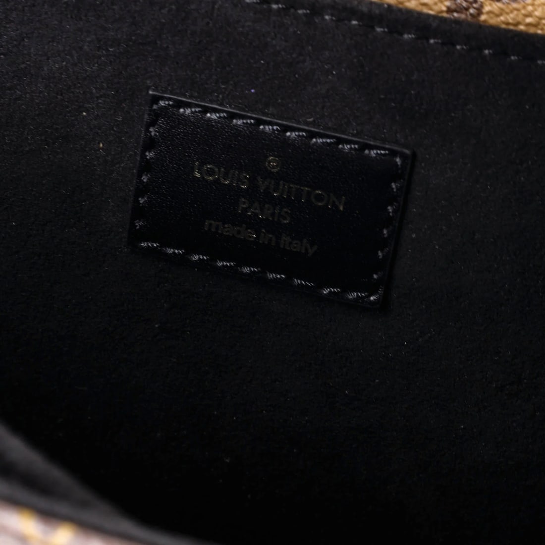 Monogram Reverse Canvas Pochette Louis Vuitton - 7