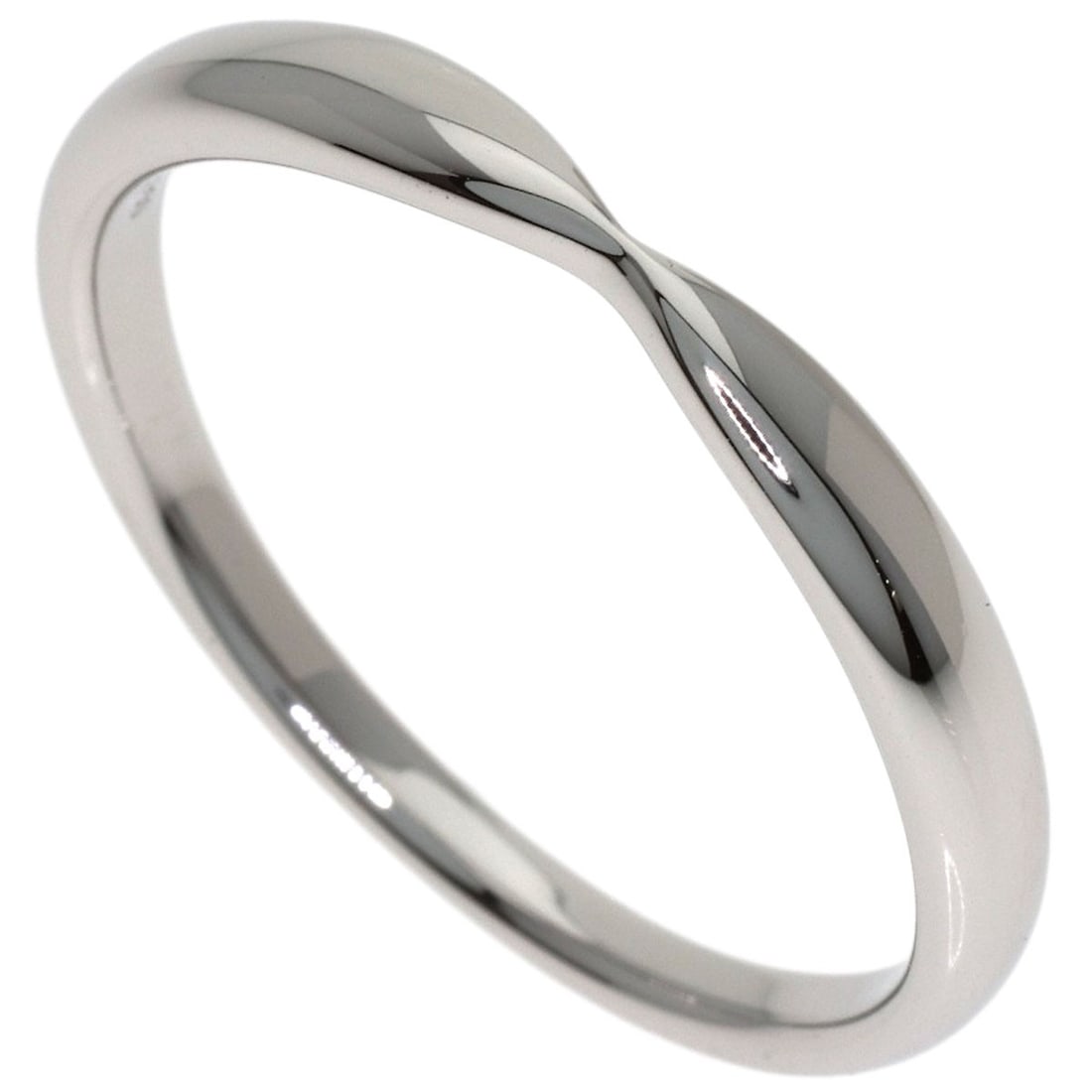 Tiffany&Co. Harmony Wedding Ring Platinum Pt950: Tiffany&Co. Harmony Wedding Ring Platinum Pt950 Tiffany&Co.'s Harmony Wedding Ring is a stunning platinum band, featuring a silver PT950 metal construction. Notably, this ring is available in a size 9