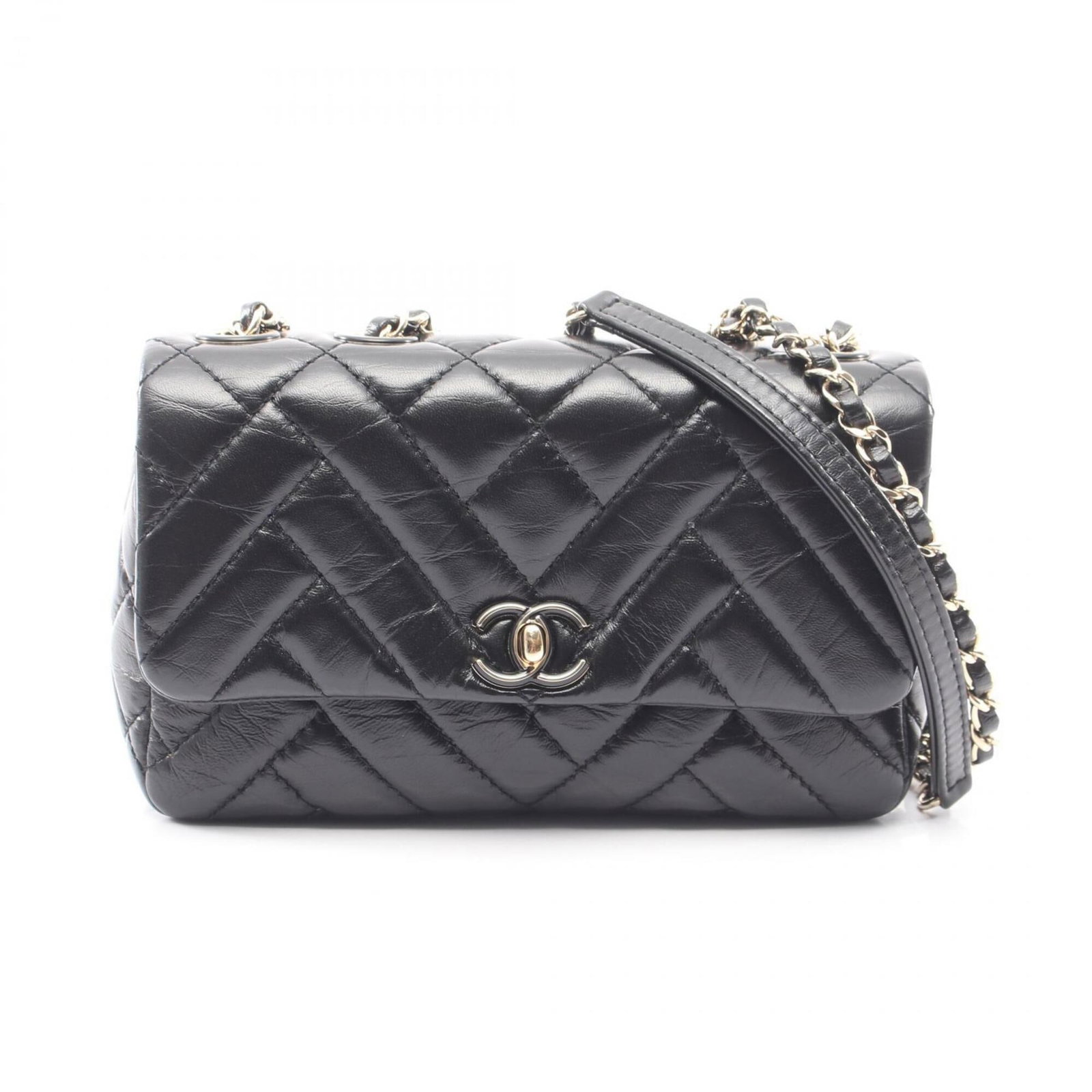 Shoulder Bag Leather Handbag Chanel: Shoulder Bag Leather Handbag Chanel This luxurious Chanel shoulder bag is crafted from high-quality lambskin leather, featuring a sleek black finish that exudes timeless sophistication. Measuring 11.5