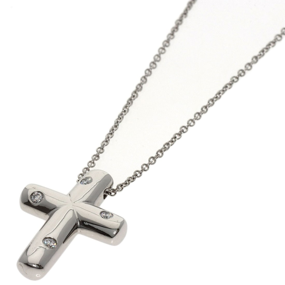 Tiffany&Co. Dots Cross Diamond Necklace Platinum Pt950: Tiffany&Co. Dots Cross Diamond Necklace Platinum Pt950 Tiffany&Co.'s Dots Cross Diamond Necklace showcases a striking design featuring a platinum setting and a prominent diamond centerpiece. The neckl