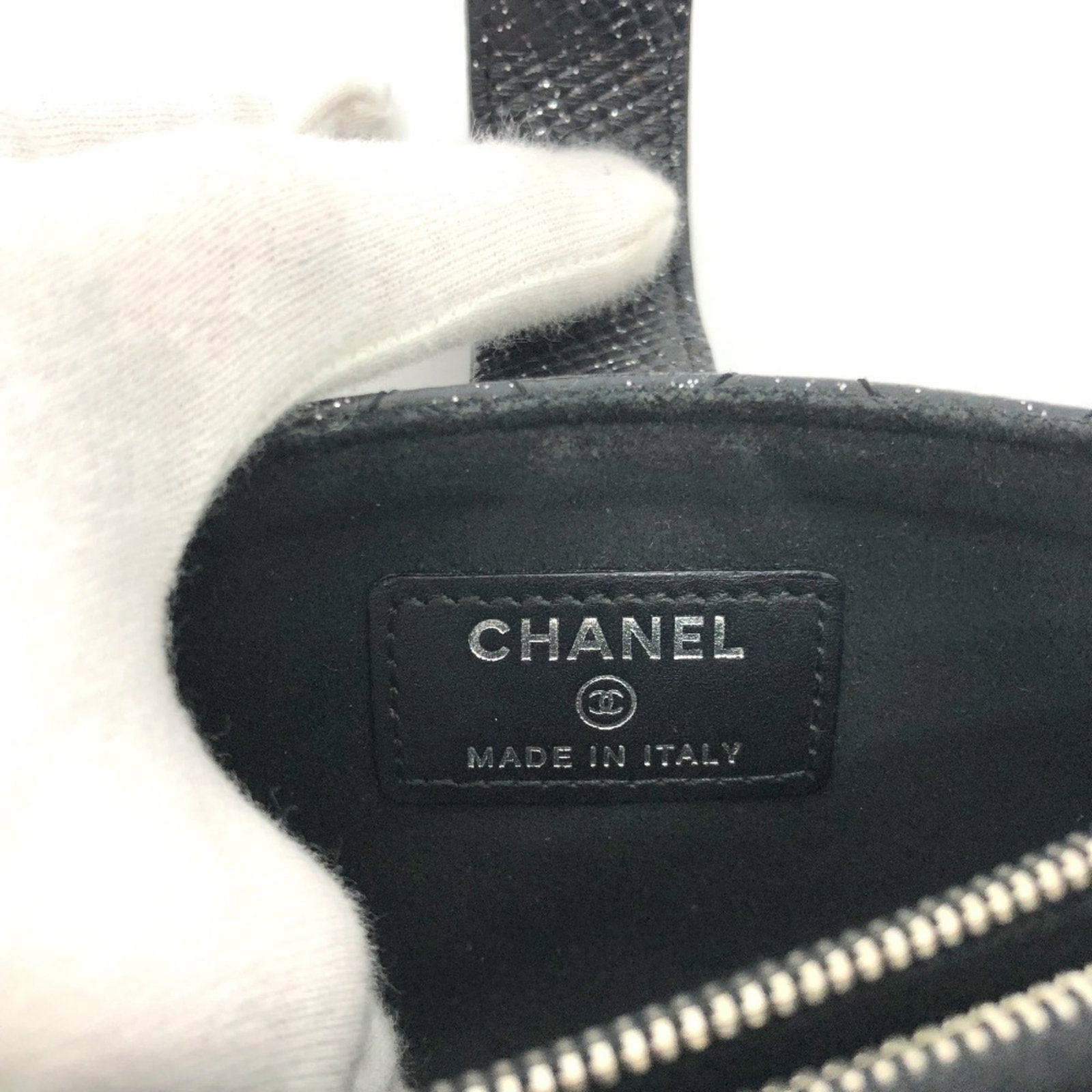 Leather Pouch by Chanel - 12