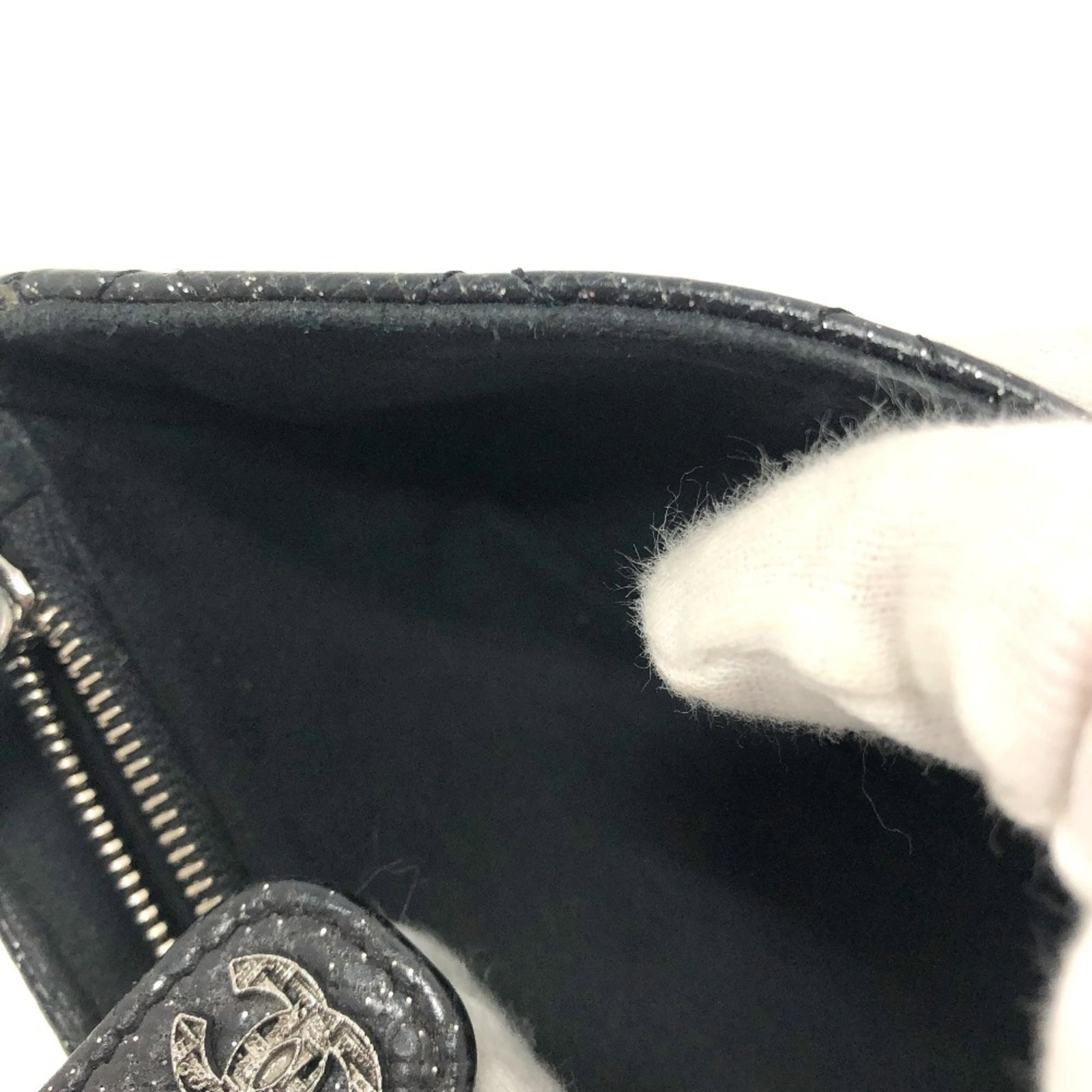 Leather Pouch by Chanel - 15