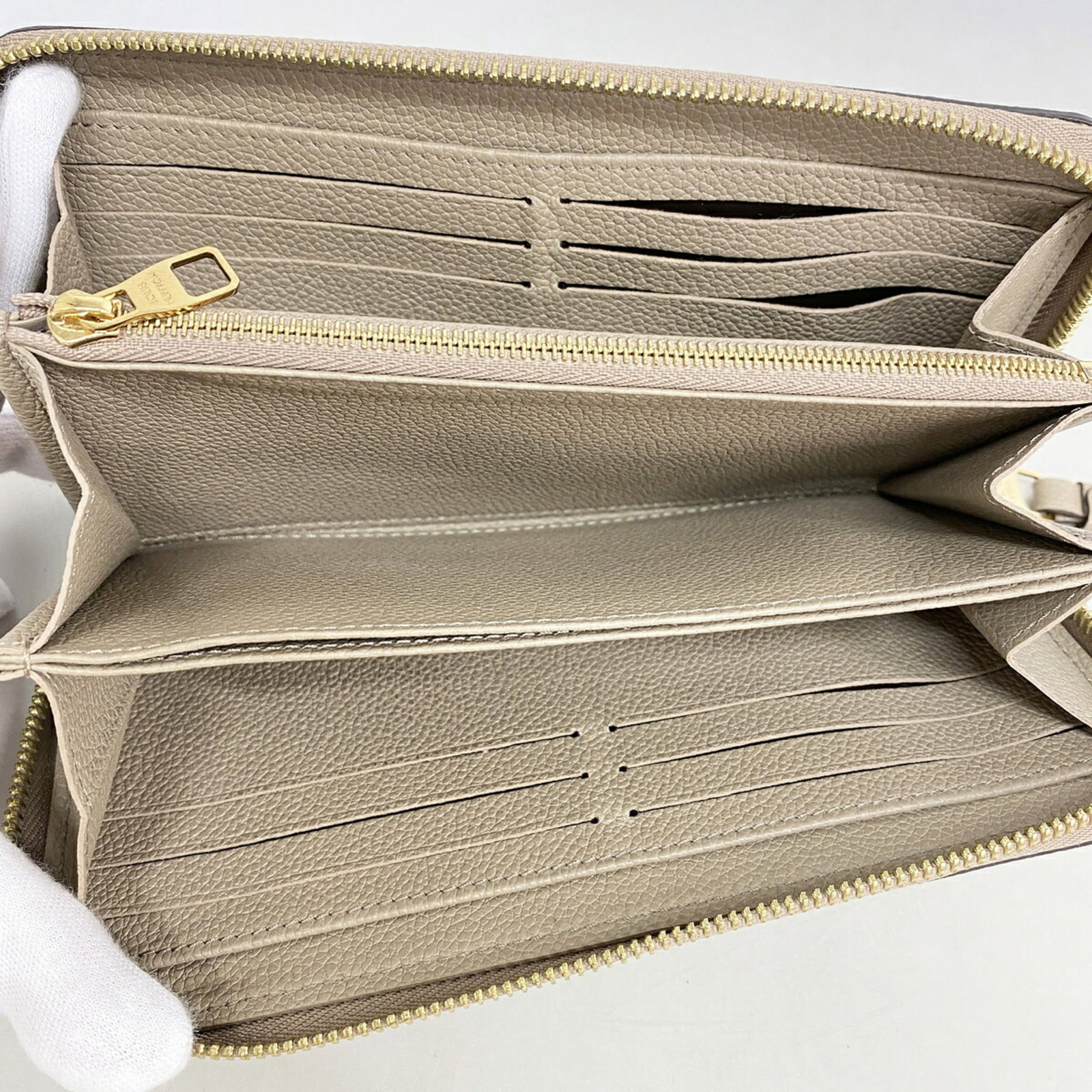 Long Wallet Louis Vuitton Bi Fold - 3