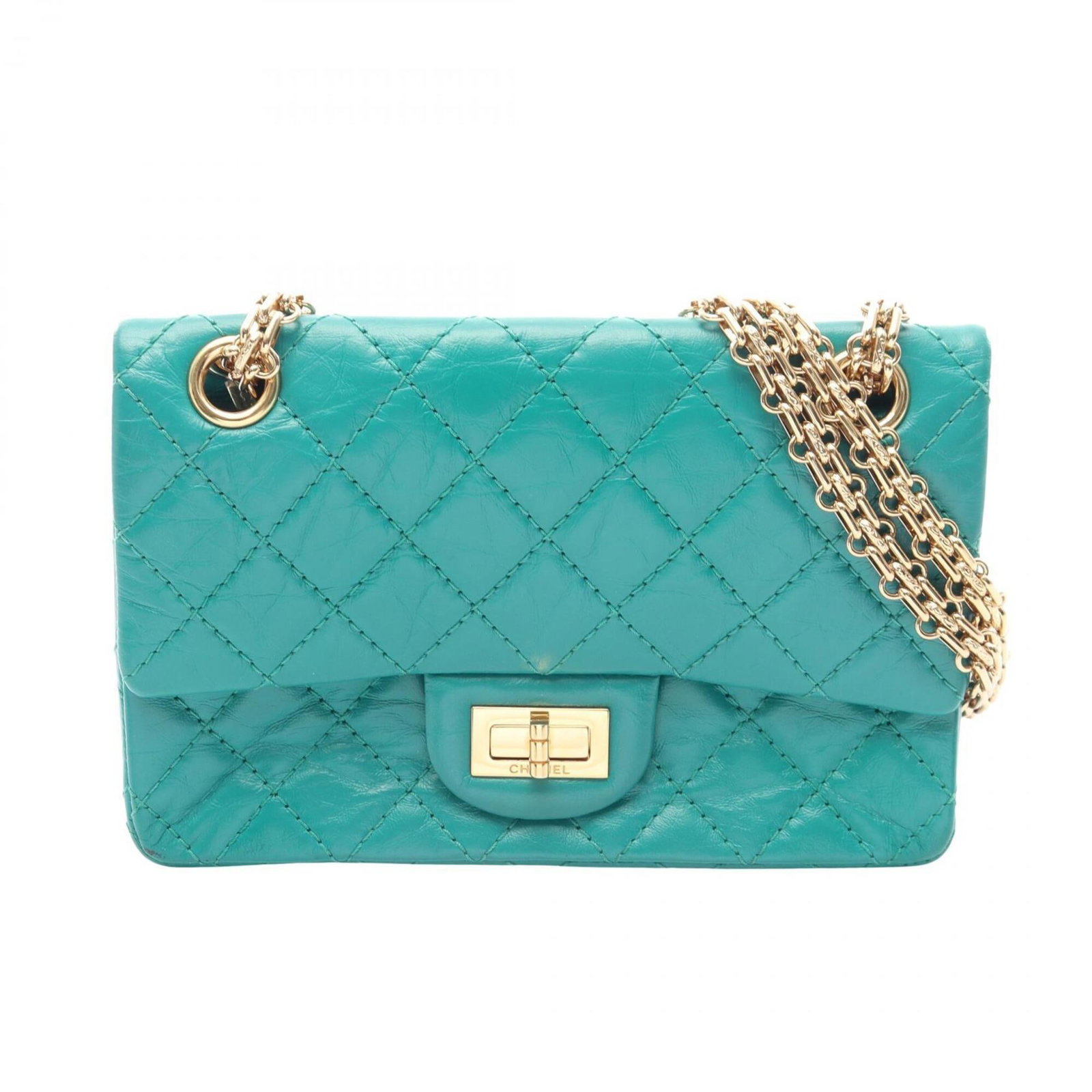 Shoulder Bag Leather Handbag Chanel: Shoulder Bag Leather Handbag Chanel Calfskin leather construction provides a durable and luxurious feel, while the green color adds a touch of elegance to this shoulder bag. The gold hardware adds a s