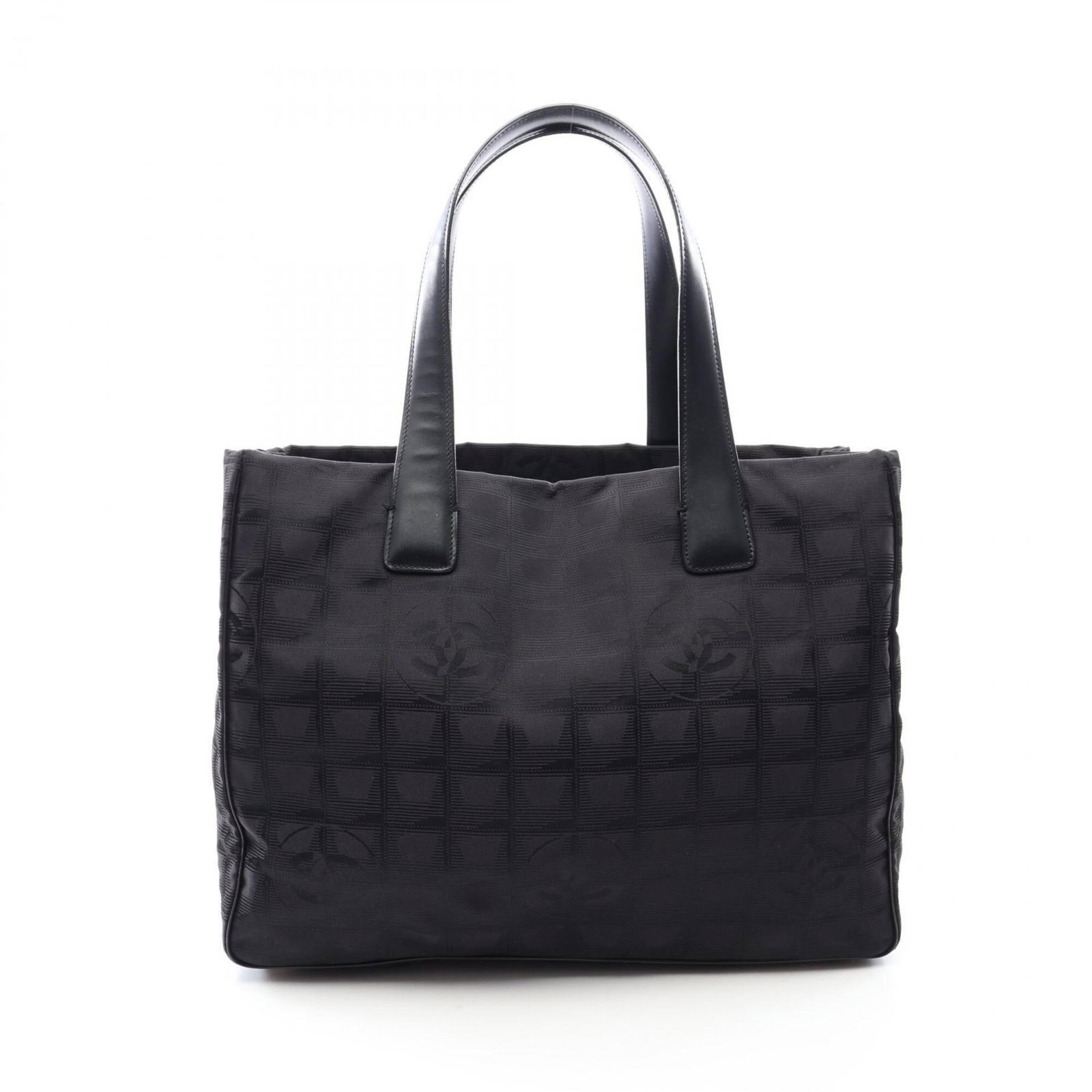 Chanel Handbag Tote Bag Leather Nylon Canvas: Chanel Handbag Tote Bag Leather Nylon Canvas Black leather and nylon canvas tote bag from Chanel, featuring gold hardware. Measuring 25cm x 34cm x 14.5cm, this stylish handbag is a versatile
