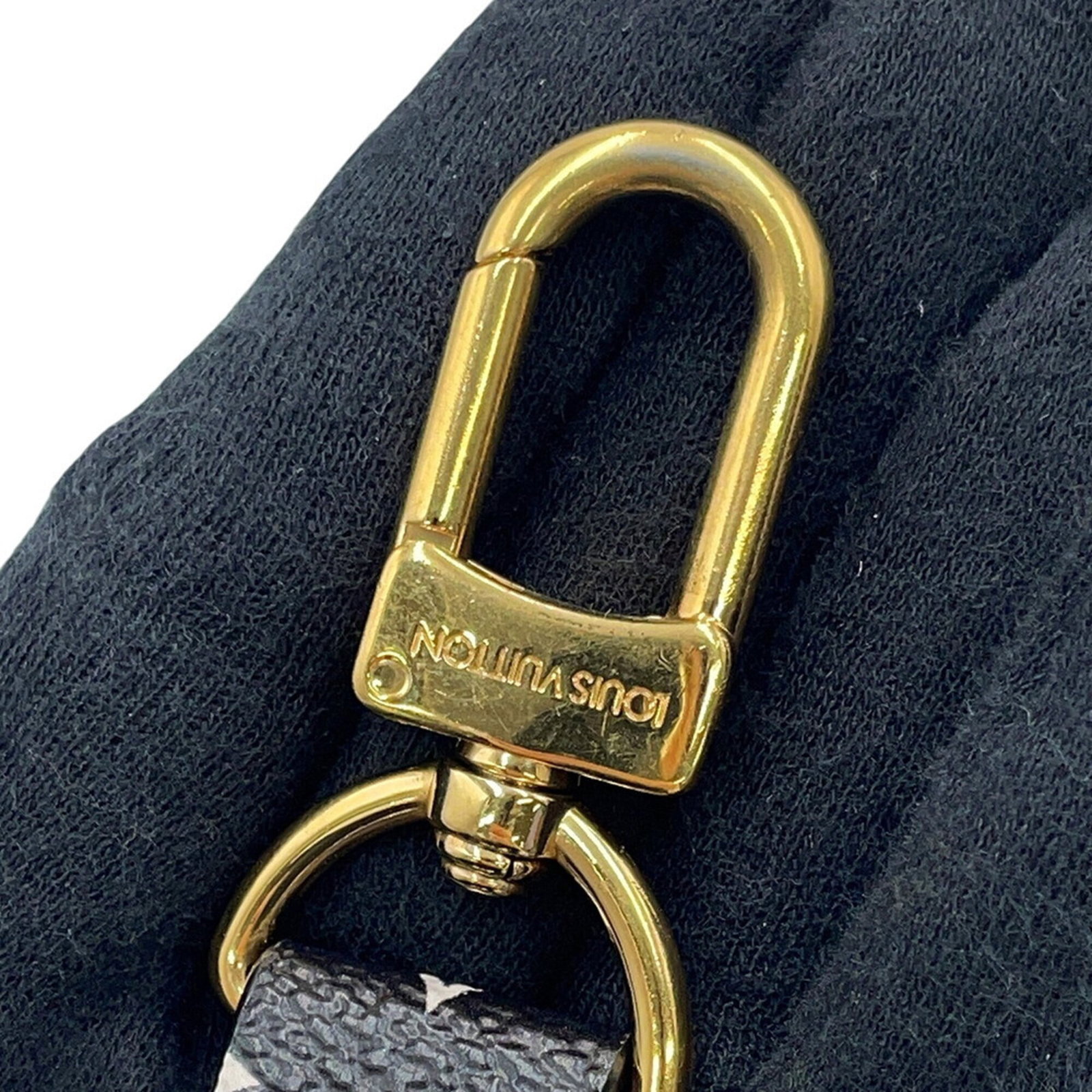 Louis Vuitton Monogram Handbag - 16