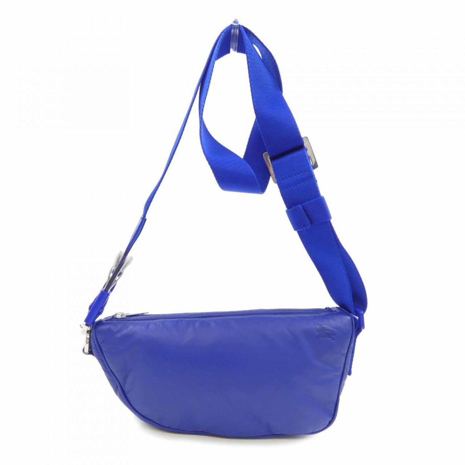 Burberry Handbag: Burberry Handbag Burberry's iconic blue handbag is a stylish and compact accessory, measuring 15cm x 29cm x 6.5cm. This women's handbag features a classic design with clean lines and a durable size
