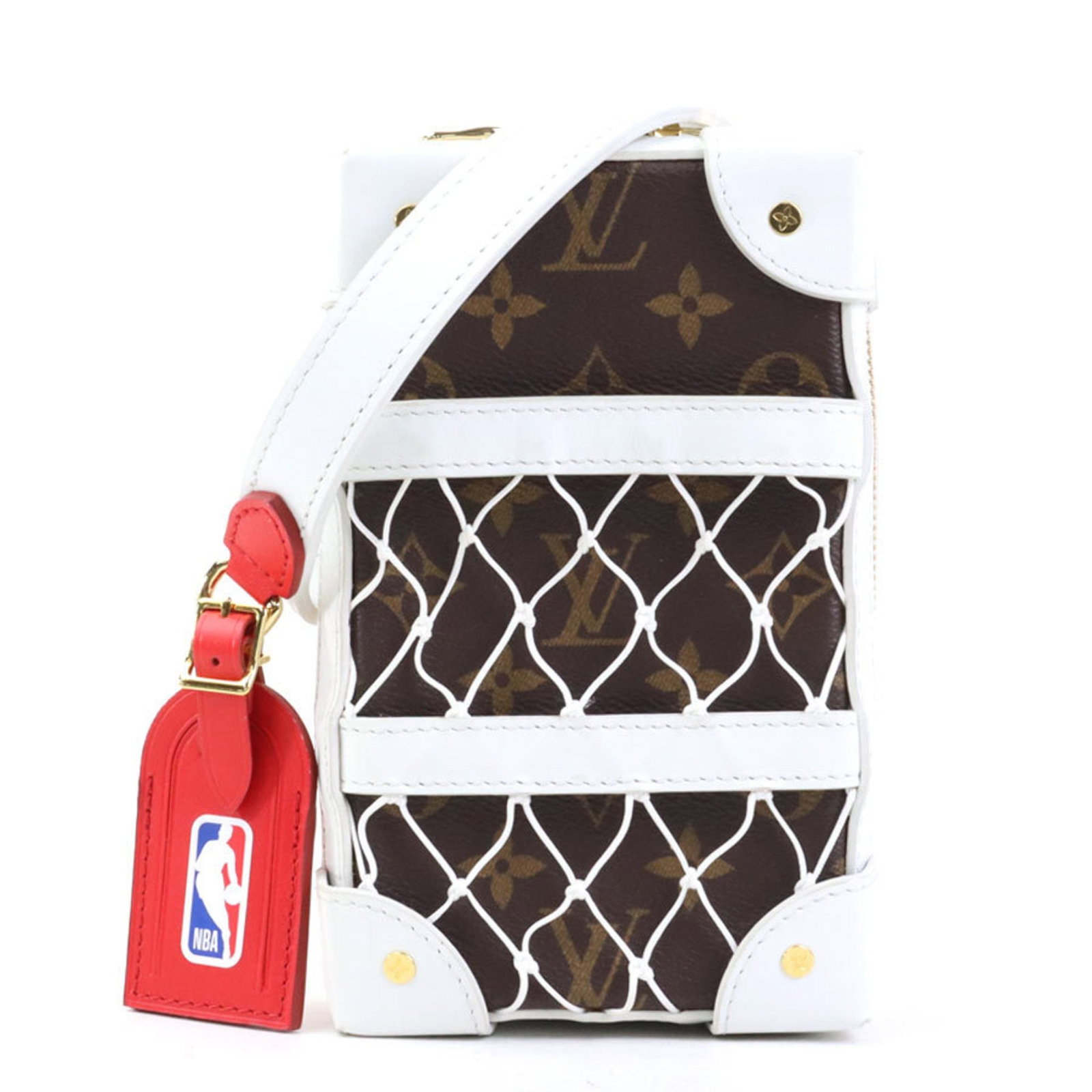 Bag sling monogram Vuitton Louis: Bag sling monogram Vuitton Louis Monogram Vuitton Louis sling bag in brown, white, and monogram colors, with a compact size of 19cm x 11cm x 5cm. Comes with a dust bag and name tag for added