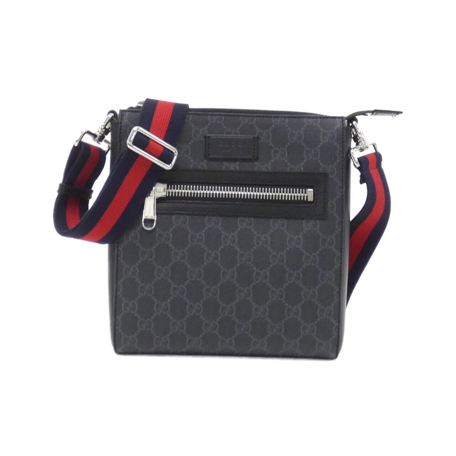 Gucci Supreme Gg Bag Shoulder: Gucci Supreme Gg Bag Shoulder The Gucci Supreme Gg Bag Shoulder boasts a sleek design with a striking GG Supreme pattern in black and gray. Its silver hardware adds a touch of sophistication, while