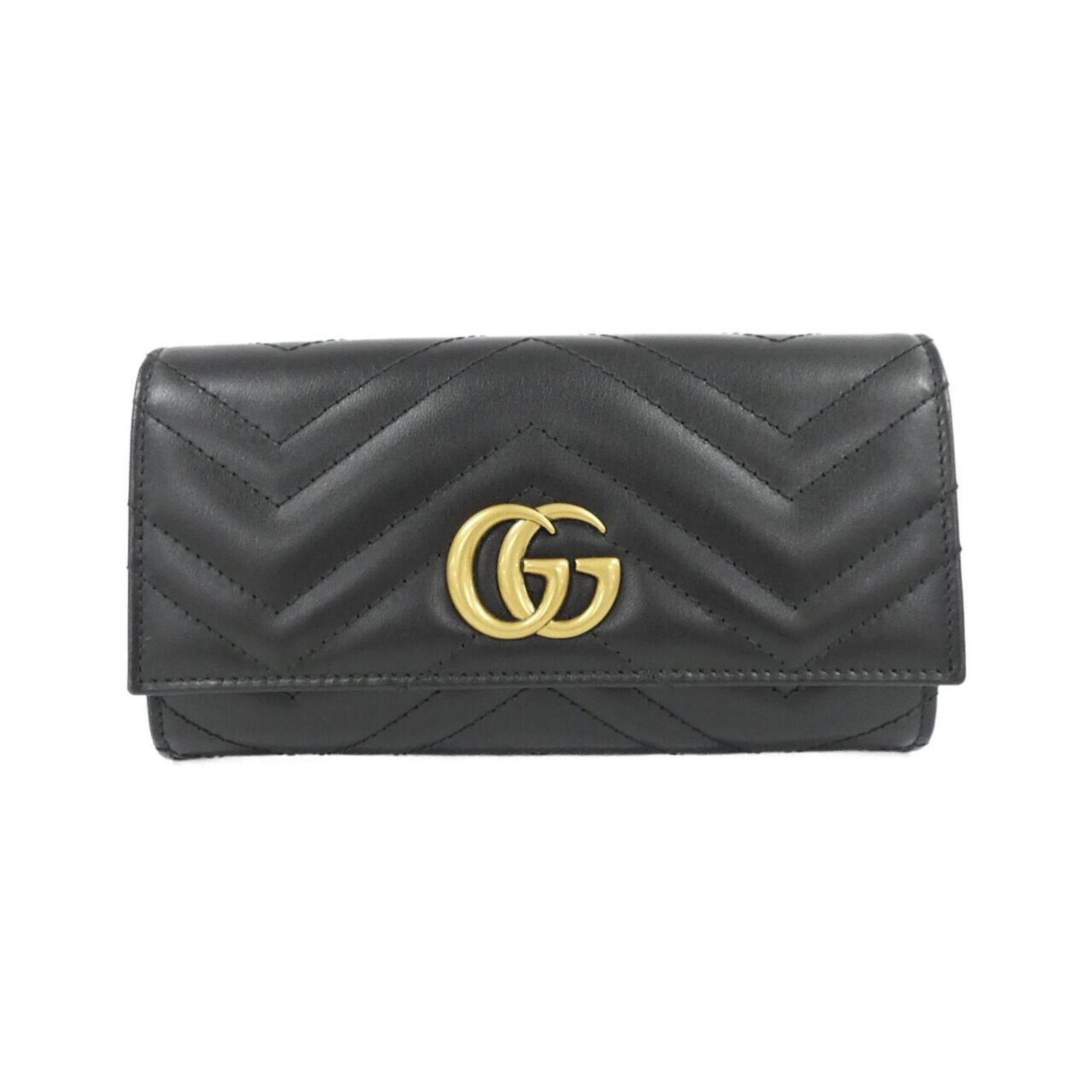 Gucci Long Wallet (Bi-Fold) Quilting Leather: Gucci Long Wallet (Bi-Fold) Quilting Leather Quilting leather gives this bi-fold wallet a unique texture and depth. The black color and classic design make it a timeless accessory. Measuring 11cm x 19
