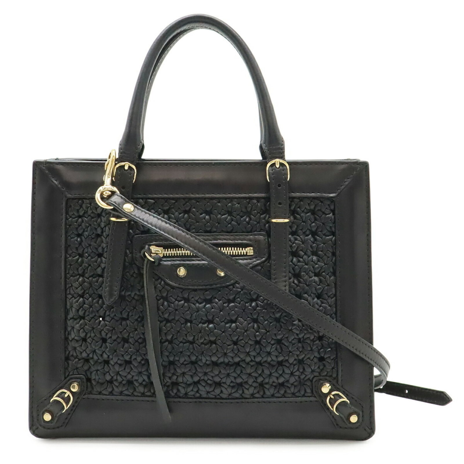 Balenciaga Handbag Shoulder Bag Leather: Balenciaga Handbag Shoulder Bag Leather Black leather shoulder bag from Balenciaga, measuring 18cm x 22.5cm x 9.5cm. This sleek, structured bag is crafted from high-quality leather and features a