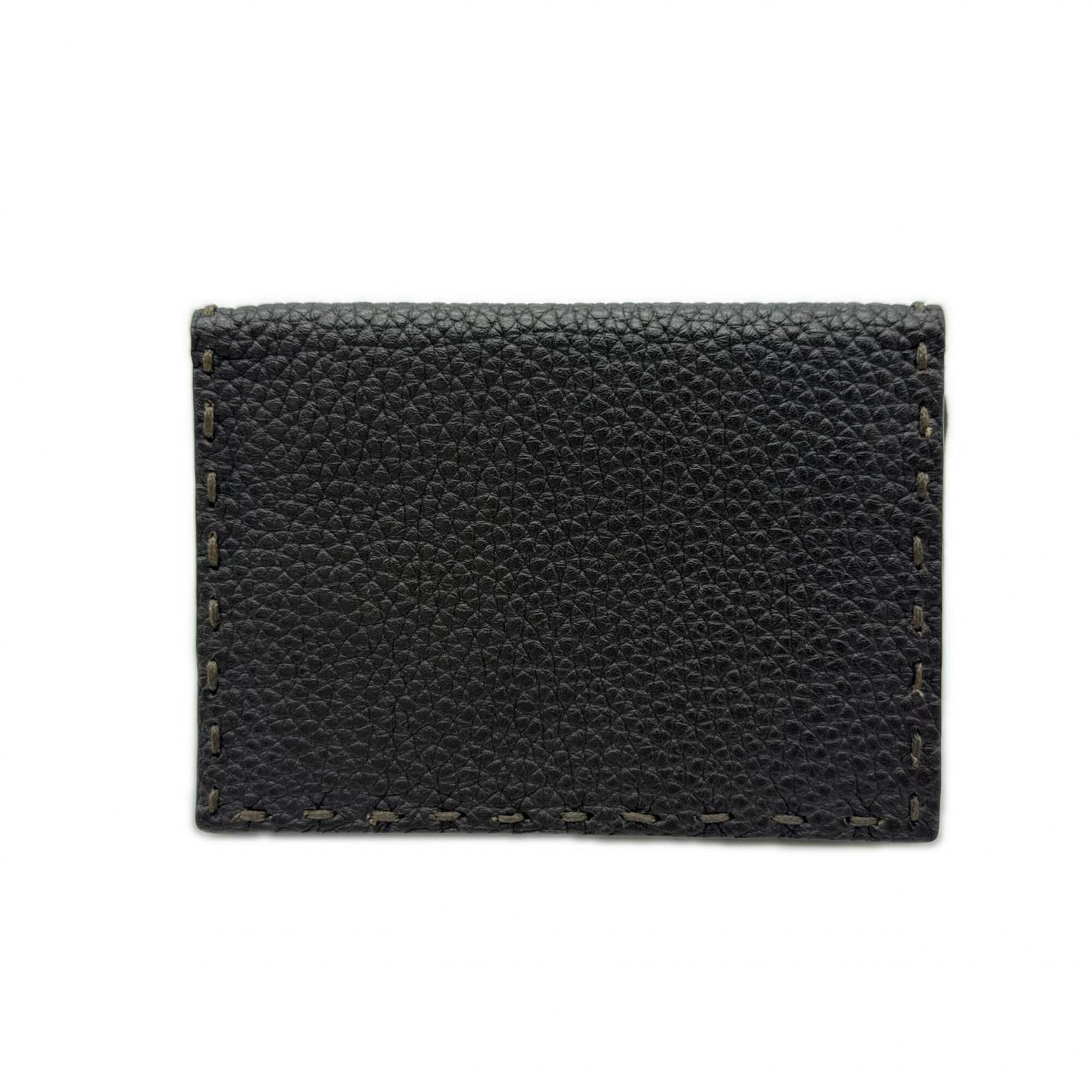 Case Business Card Leather Fendi: Case Business Card Leather Fendi Case Business Card Leather Fendi is made from high-quality Calfskin leather, providing a sophisticated and durable finish. The open closure allows for easy access to