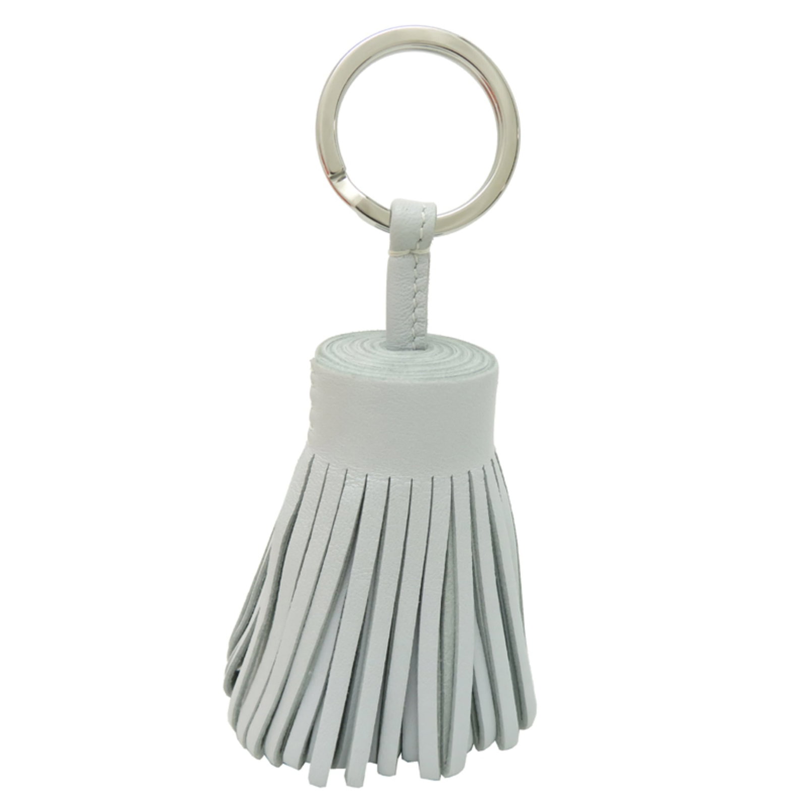 Keyring Agneau Milo Hermes: Keyring Agneau Milo Hermes Agneau Milo is a high-quality material used in the creation of this keyring, originating from France. The keyring features a distinctive size and design, measuring 12cm x 5c