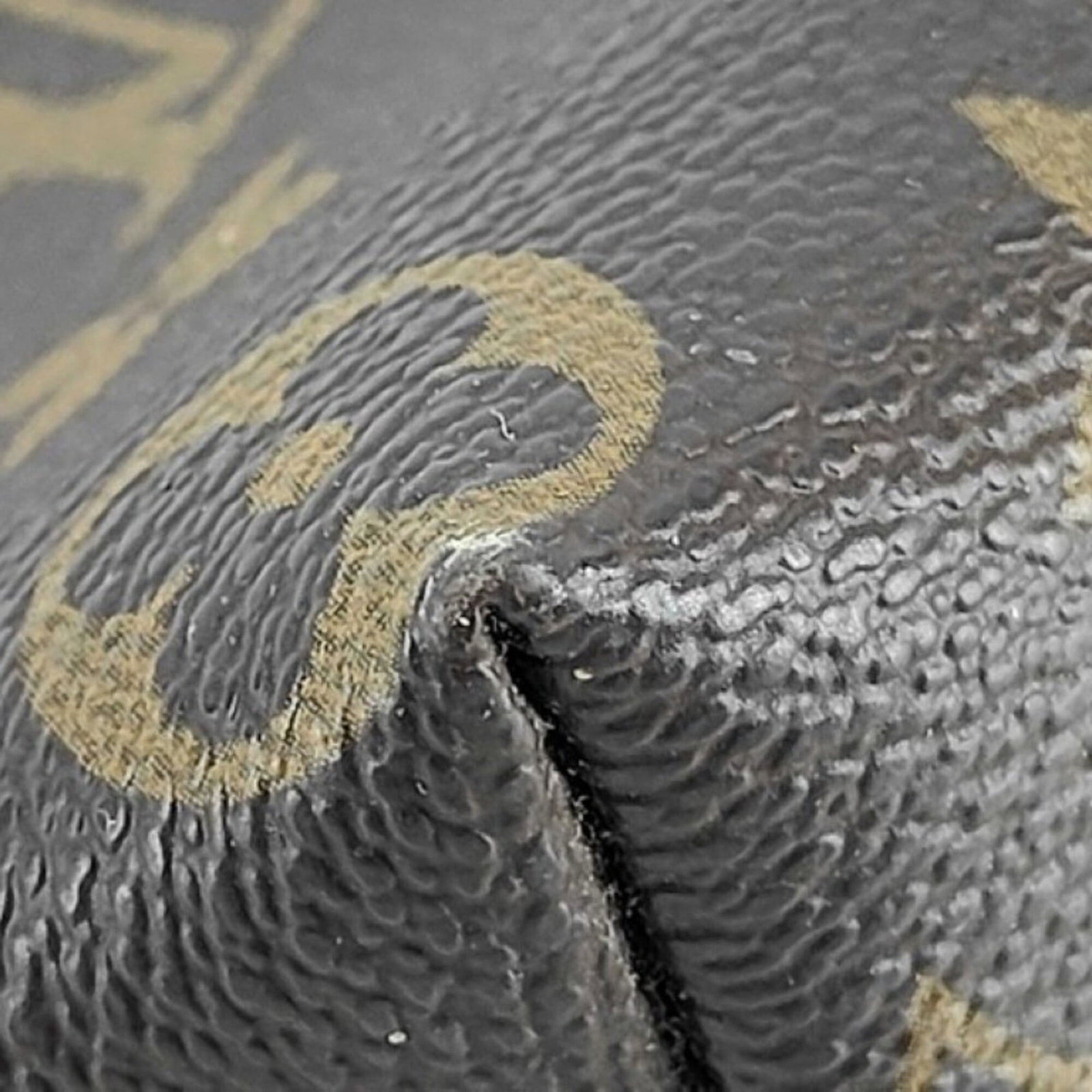 Monogram Pouch Louis Vuitton - 3