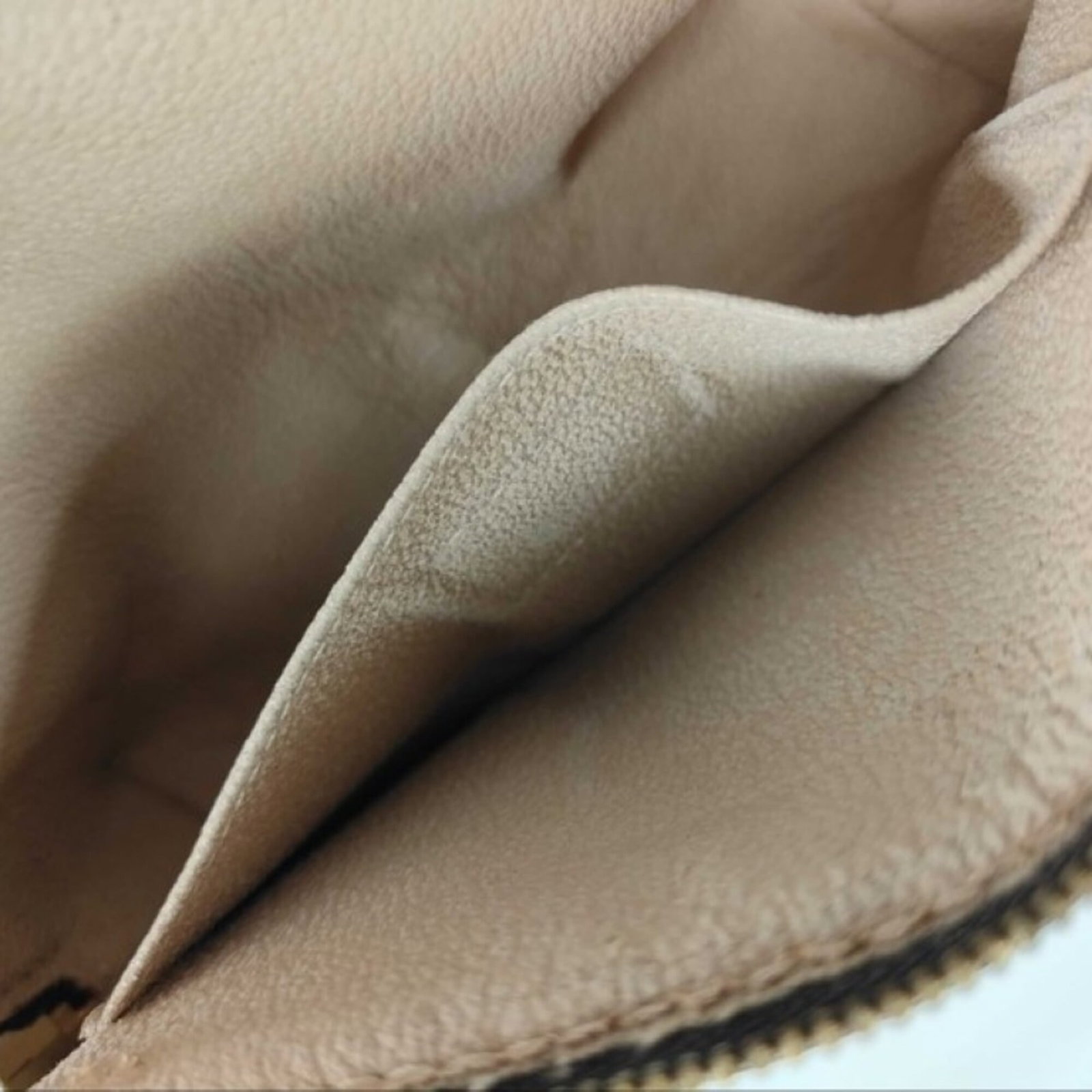 Monogram Pouch Louis Vuitton - 8