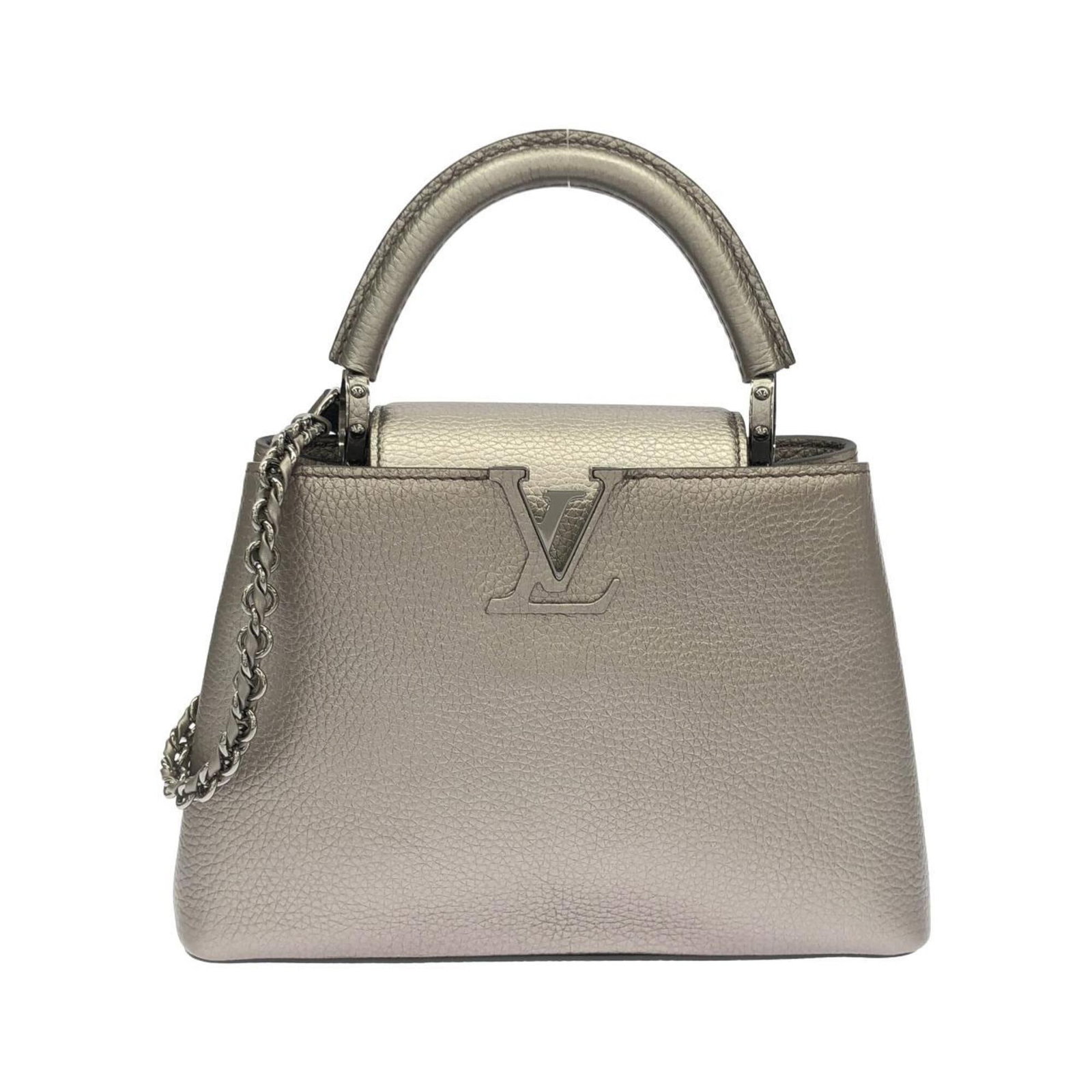 Handbag Leather Louis Vuitton: Handbag Leather Louis Vuitton Calf leather and Taurillon leather combine in this Louis Vuitton handbag, available in beige and brown colors. The bag measures 20cm x 28cm x 9cm and features a classic