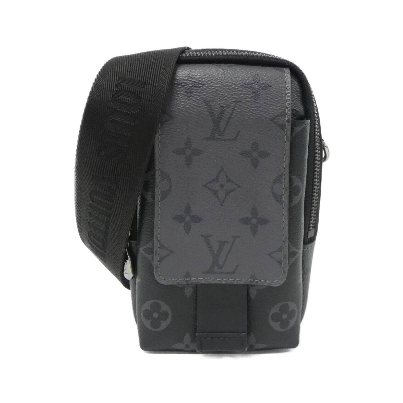 Coated Canvas Handbag Pouch Shoulder Bag Louis Vuitton: Coated Canvas Handbag Pouch Shoulder Bag Louis Vuitton Coated canvas construction provides a durable and stylish base for this black Louis Vuitton shoulder bag pouch. Measuring 19cm x 12cm x 6cm, it