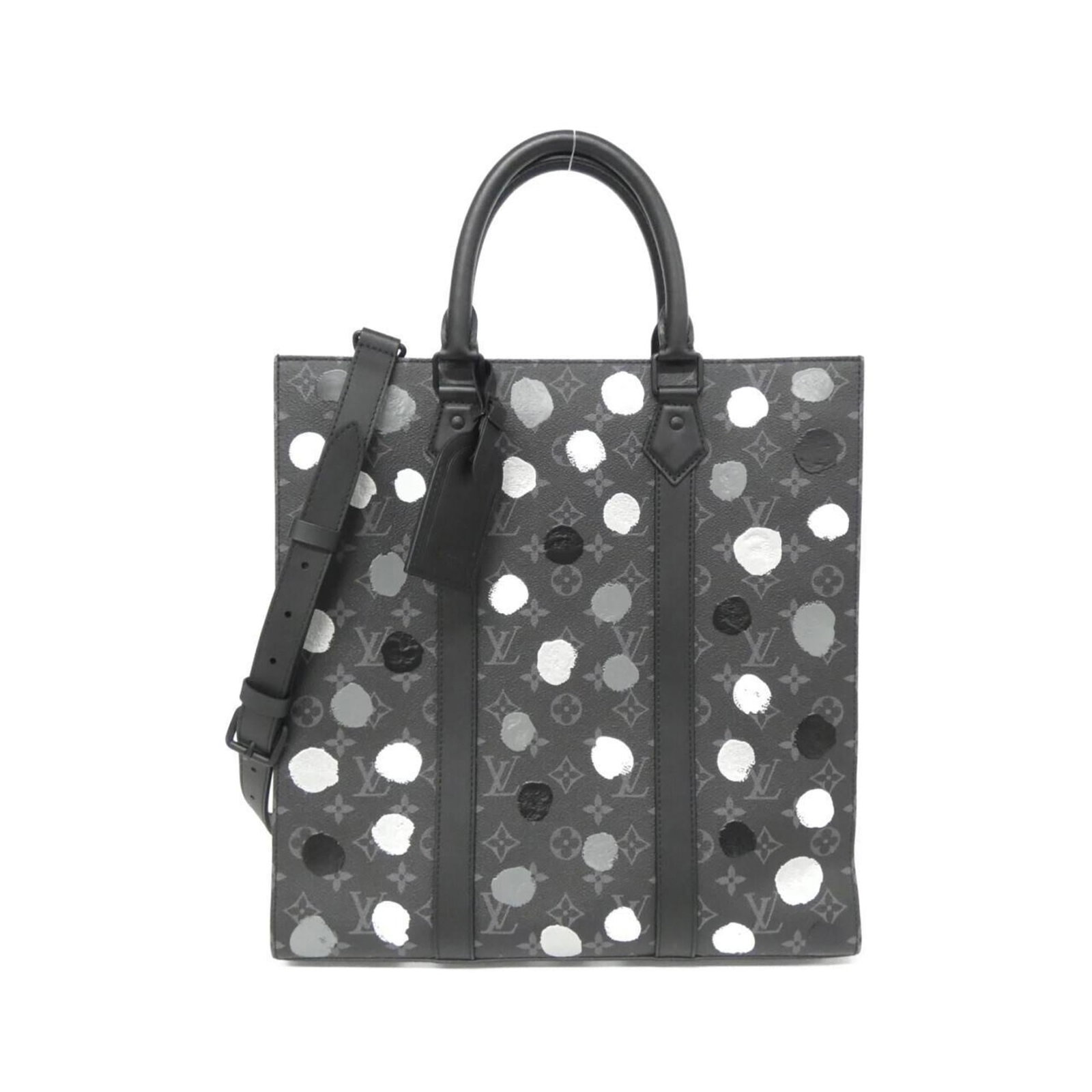 Louis Vuitton Handbag Coated Canvas: Louis Vuitton Handbag Coated Canvas The Louis Vuitton Handbag Coated Canvas is a sleek and sophisticated black handbag made from coated canvas, featuring a distinctive Monogram Eclipse design.