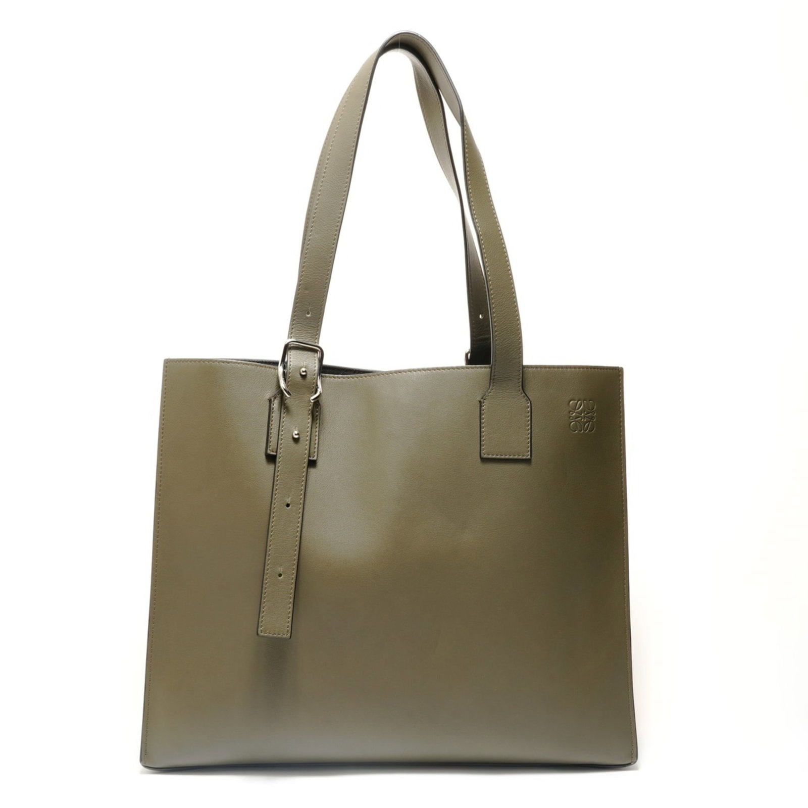 Tote Bag By Loewe: Tote Bag By Loewe Tote bag by Loewe, a stylish and practical accessory from the renowned Spanish fashion house. Measuring 32cm x 39cm x 8cm, this khaki tote bag features a classic design with clean li